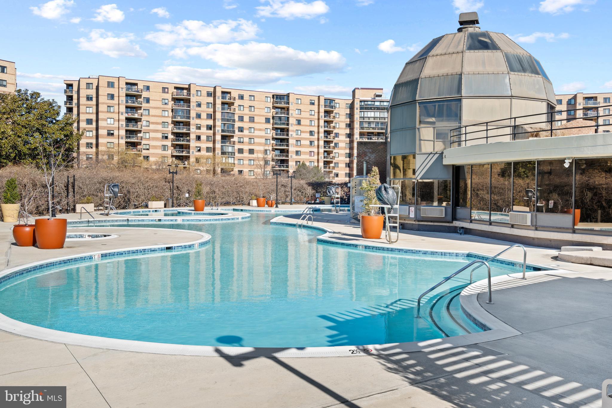 ROTONDA - Residential