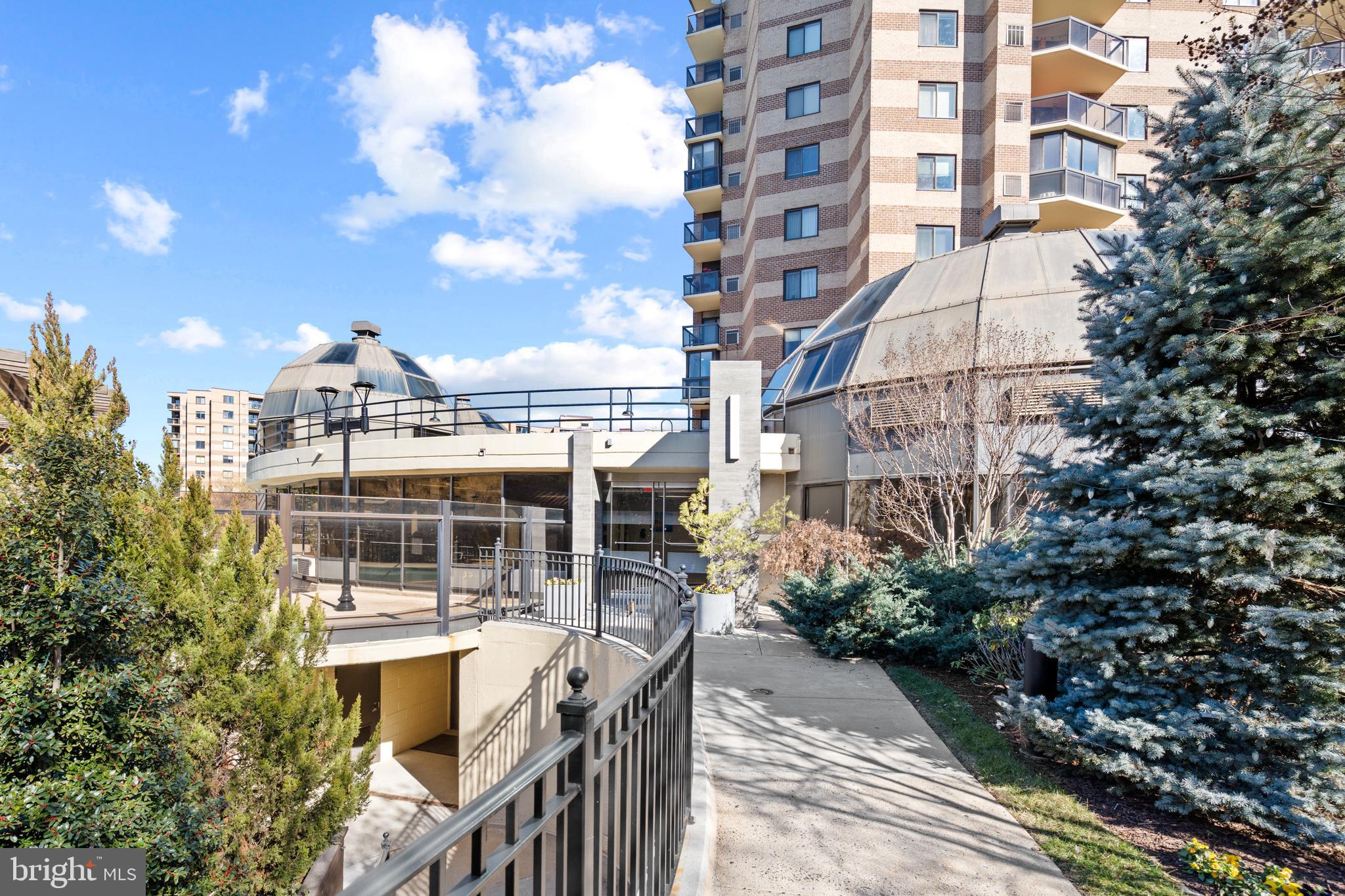 ROTONDA - Residential