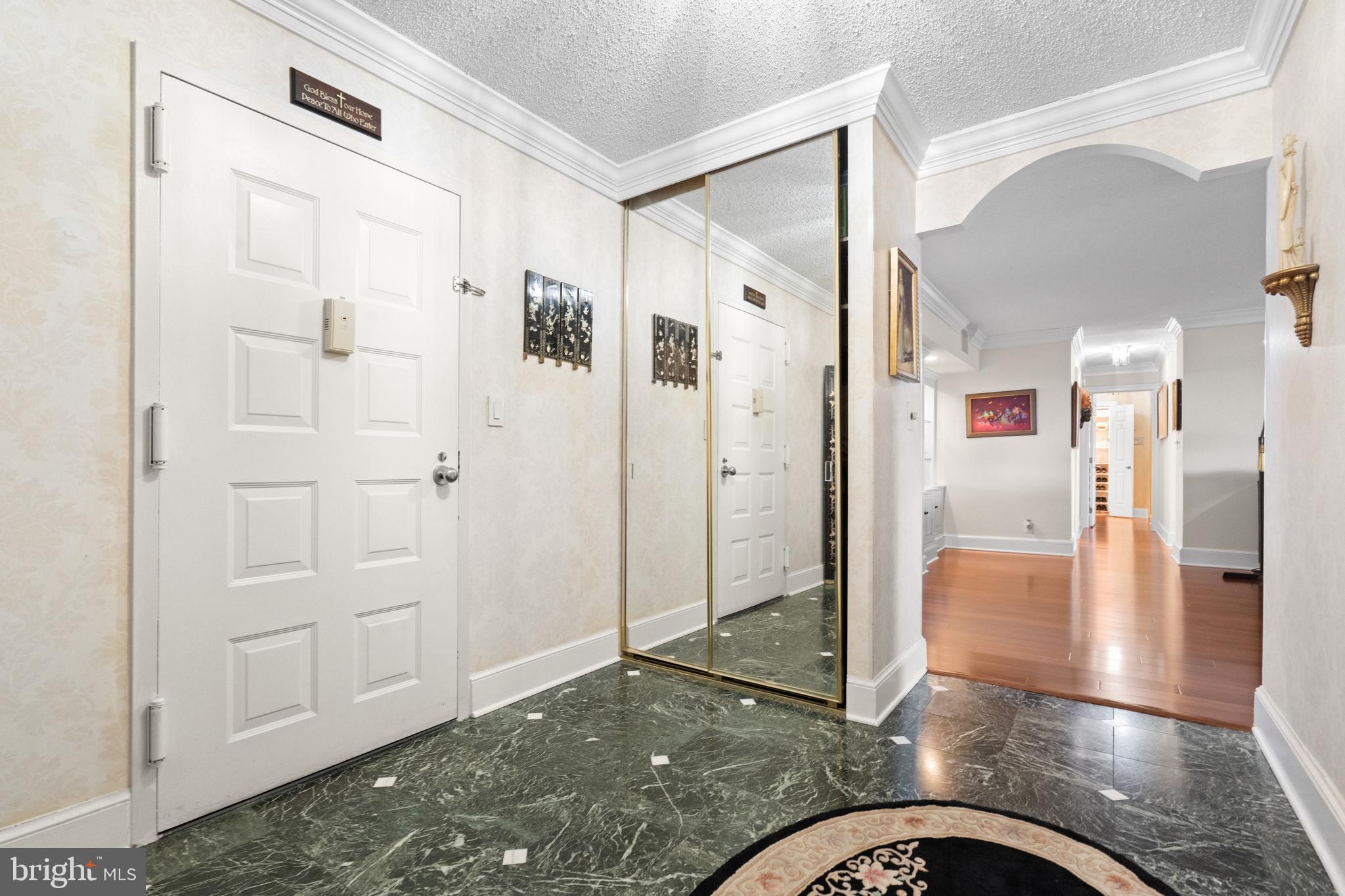 ROTONDA - Residential