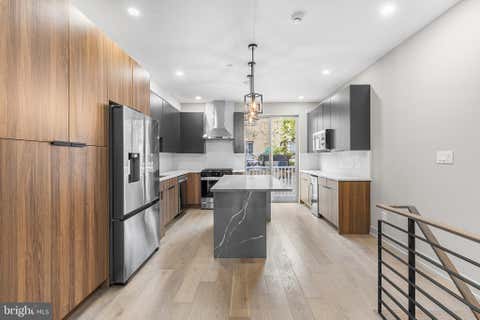 Townhouse For Sale - 2340 Alter Street<br/> PHILADELPHIA, PA 19146