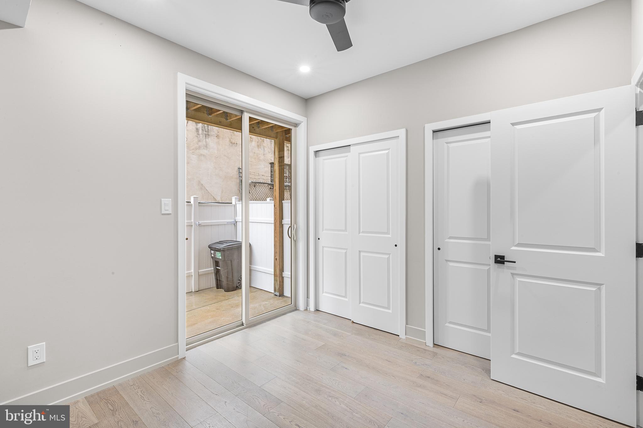 POINT BREEZE - Residential