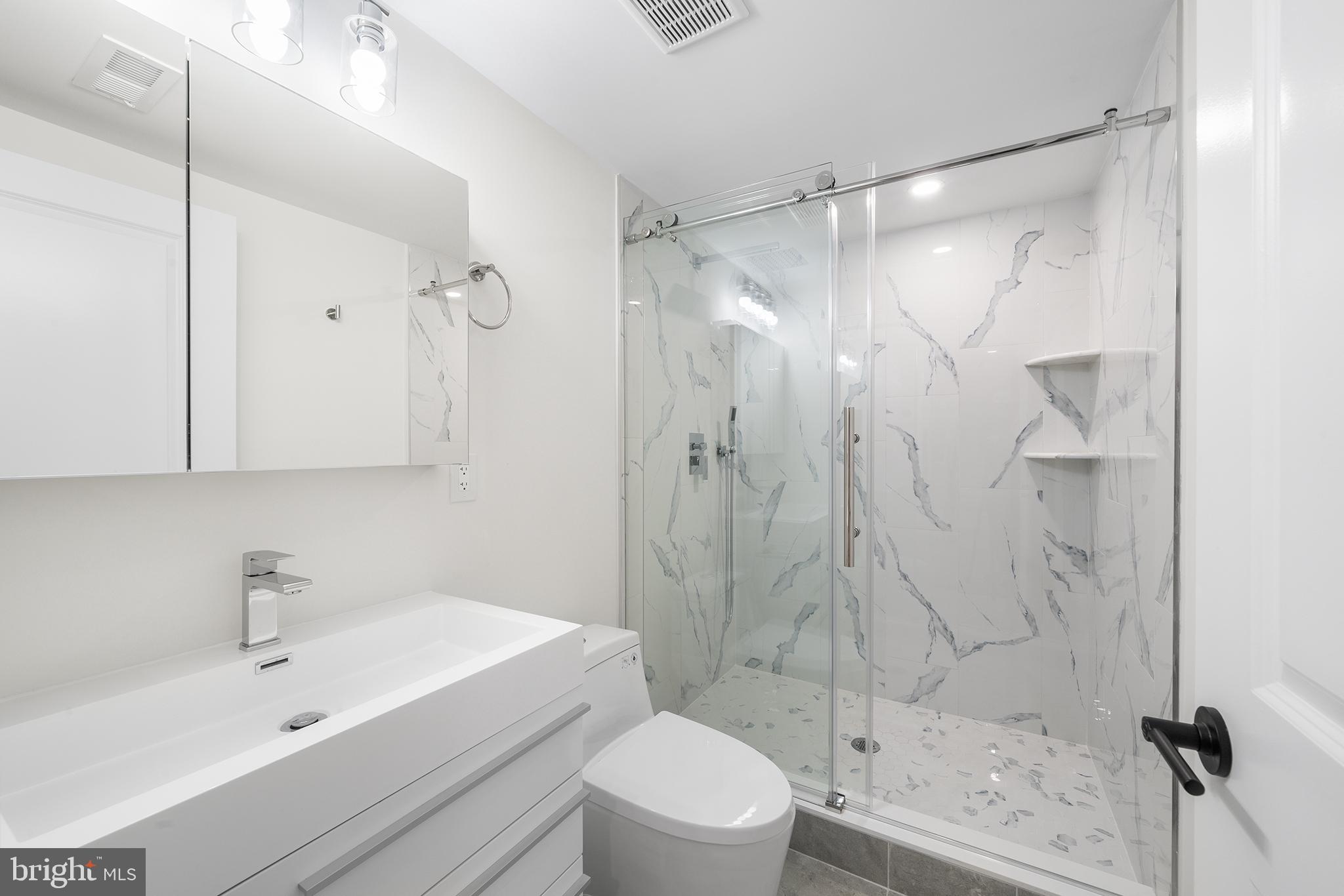 POINT BREEZE - Residential