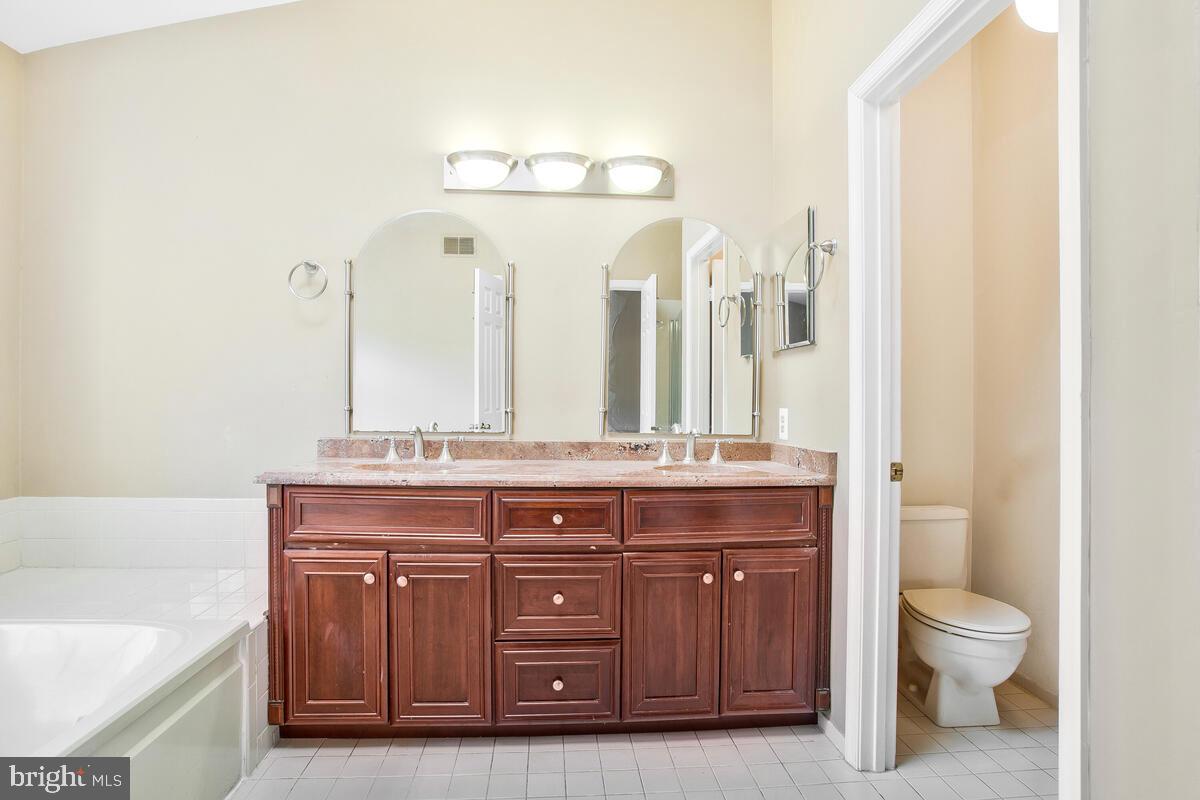 GREENBROOK - Residential