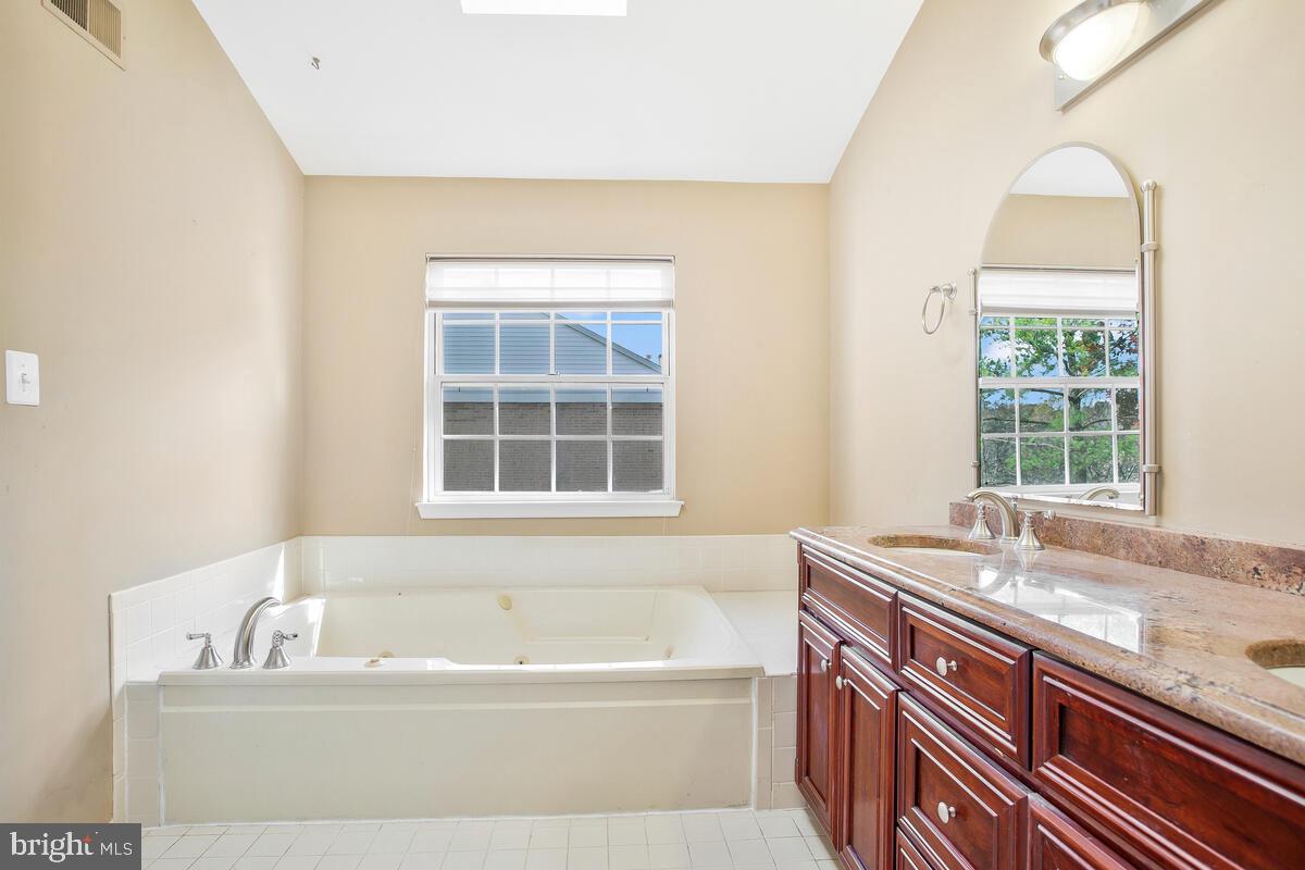 GREENBROOK - Residential