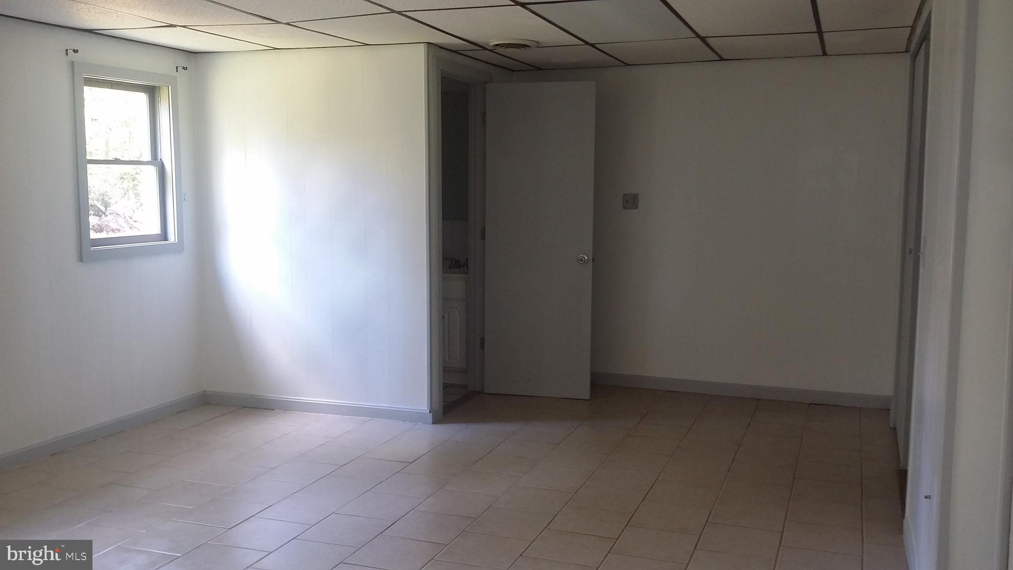 CHARLESTOWN MANOR - Residential