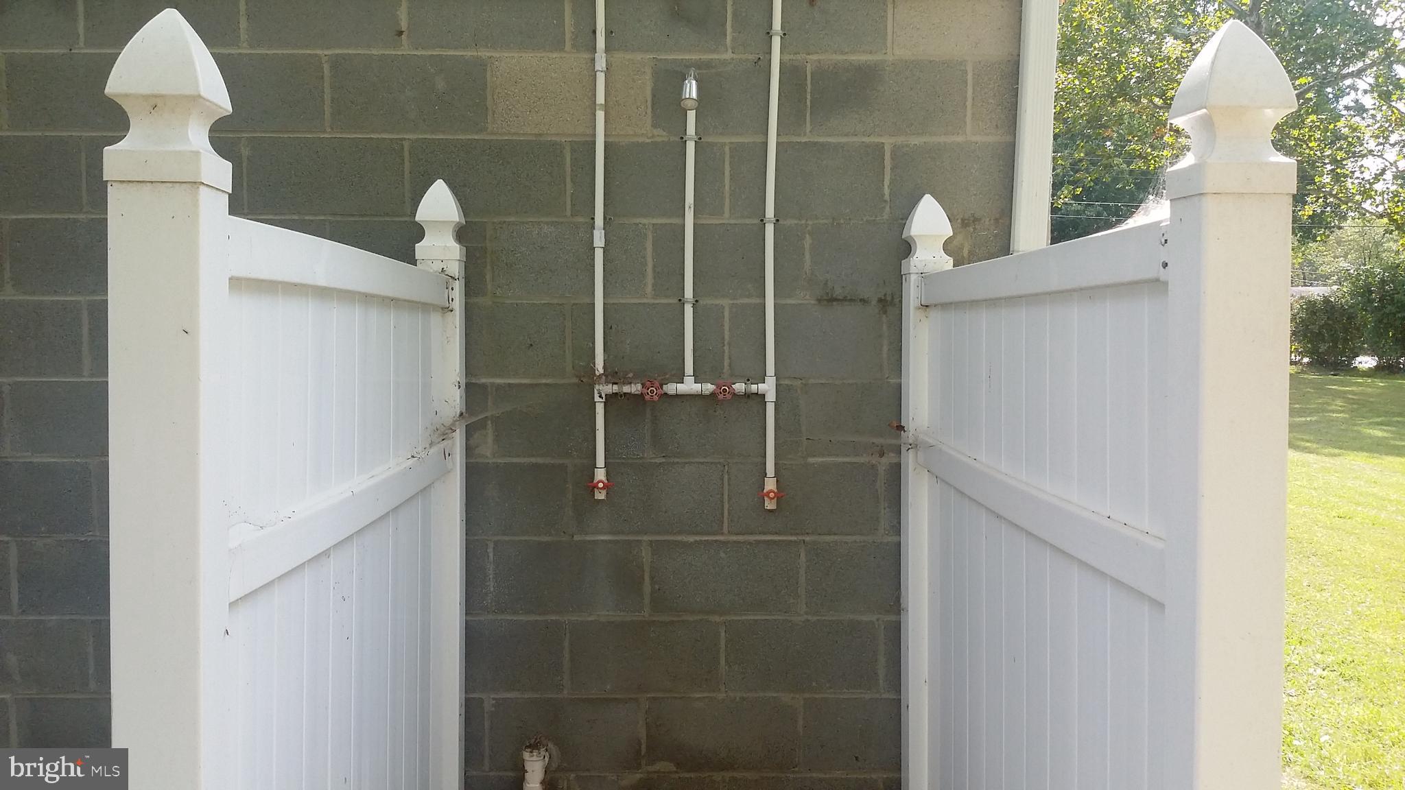 CHARLESTOWN MANOR - Residential