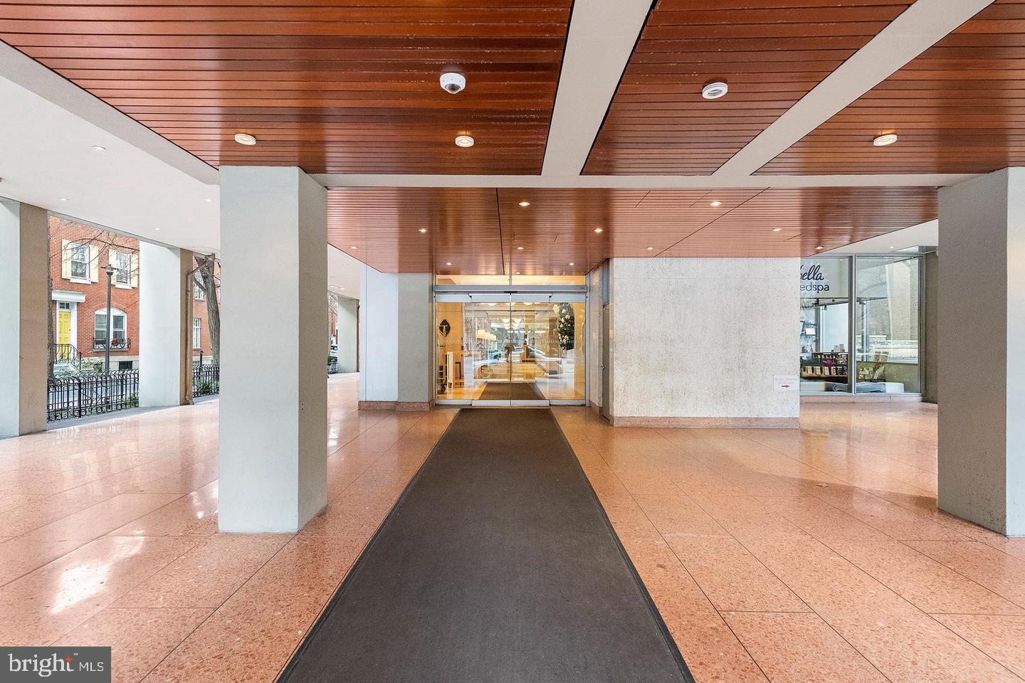 RITTENHOUSE SQUARE - Residential Lease