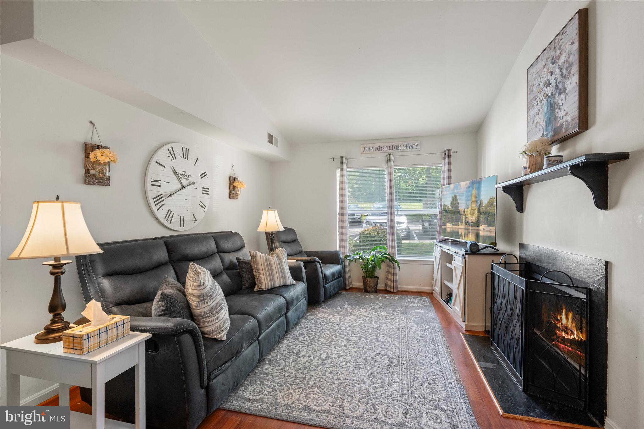 PONDS AT CENTREVILLE - Residential