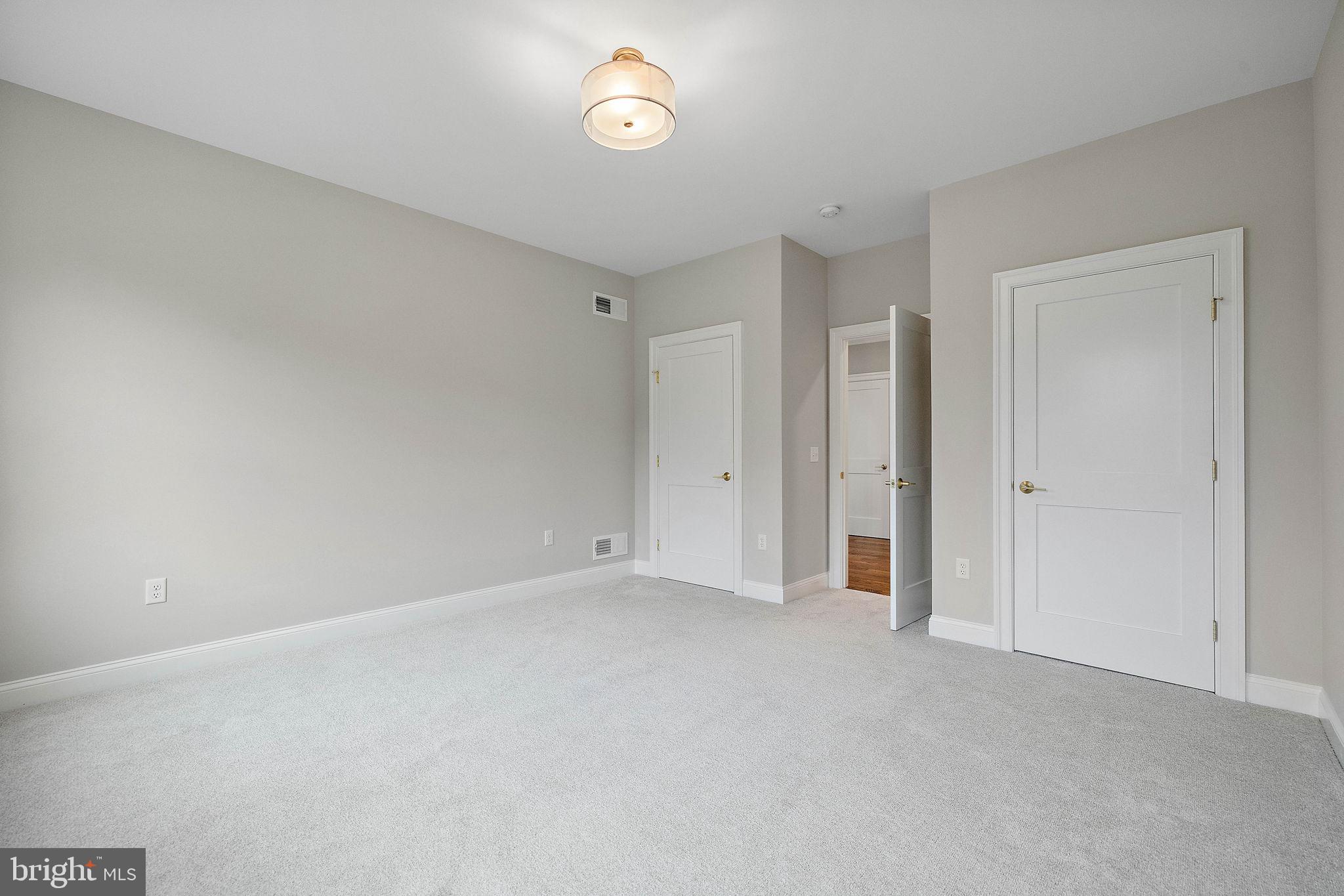 RED BARN FARMS - Residential