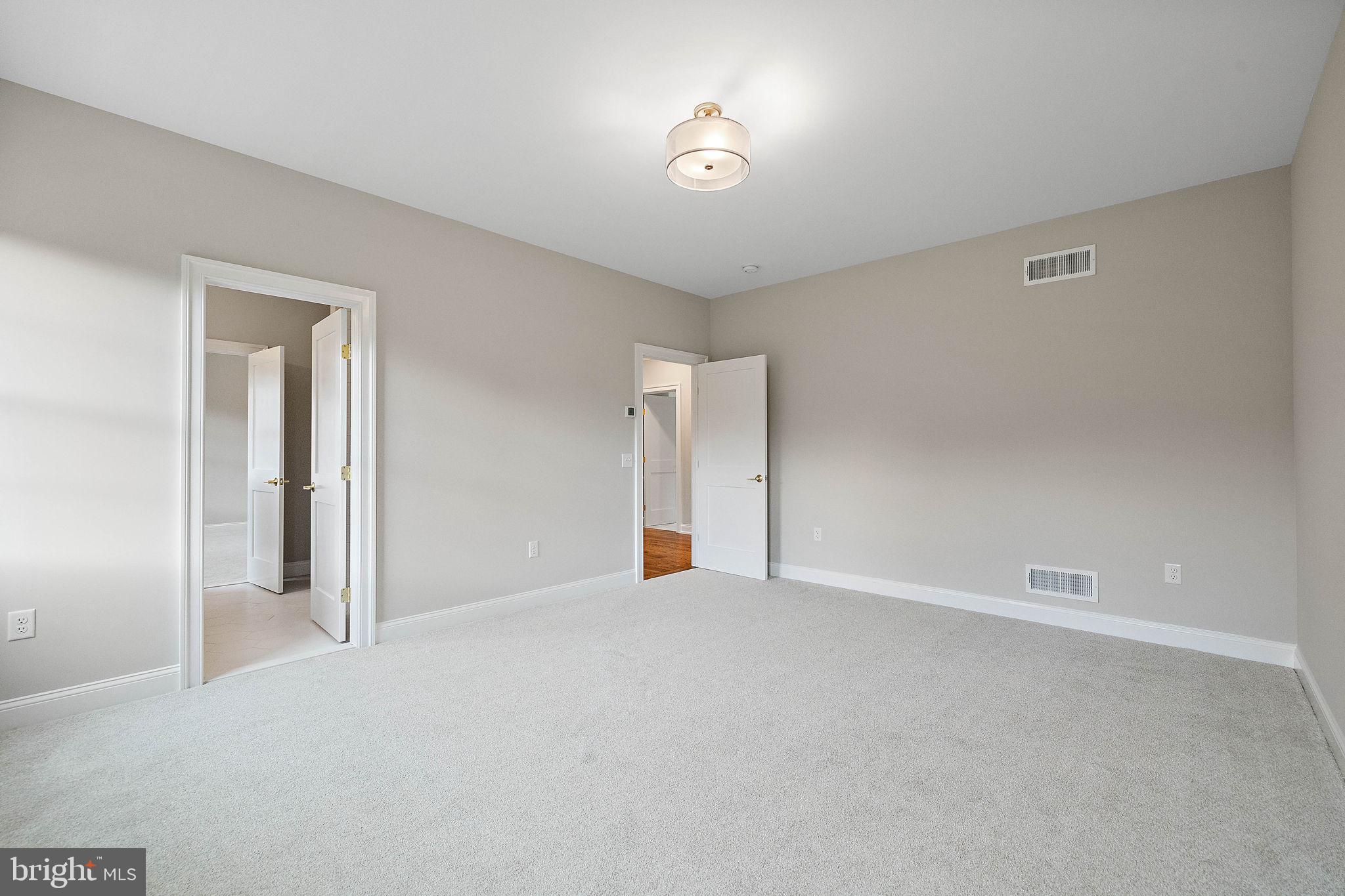 RED BARN FARMS - Residential