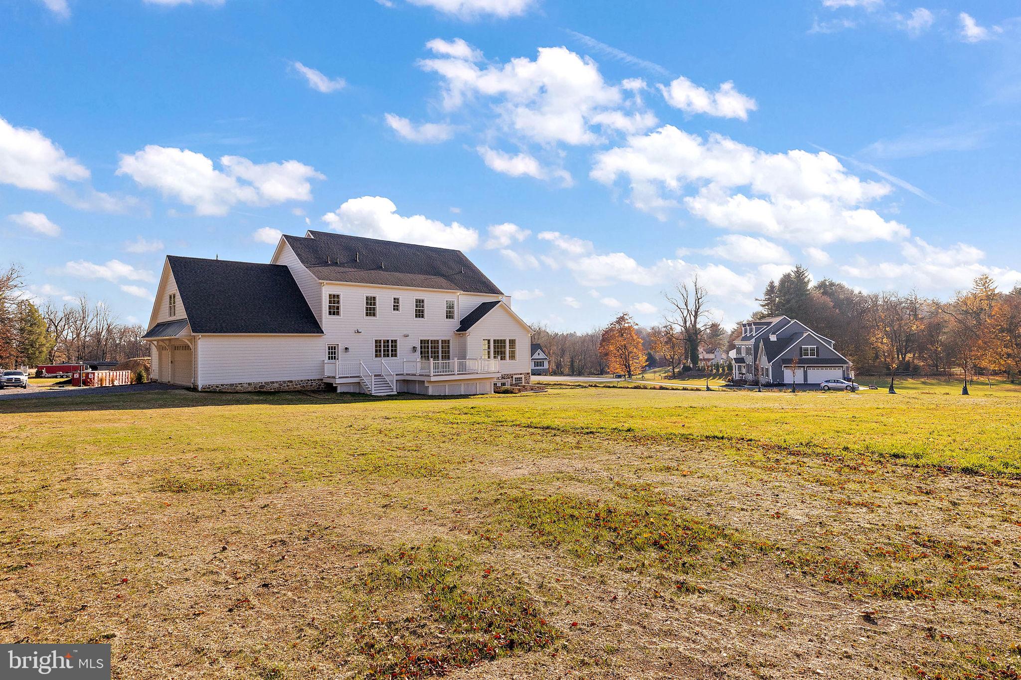 RED BARN FARMS - Residential