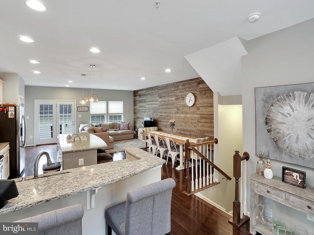 LANDSDALE - Residential