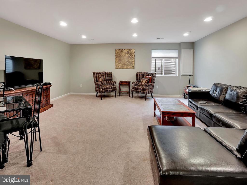 LANDSDALE - Residential