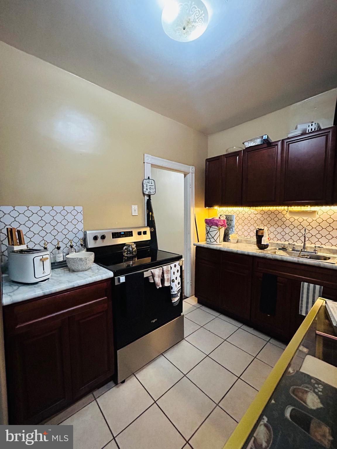 GERMANTOWN - Residential Income