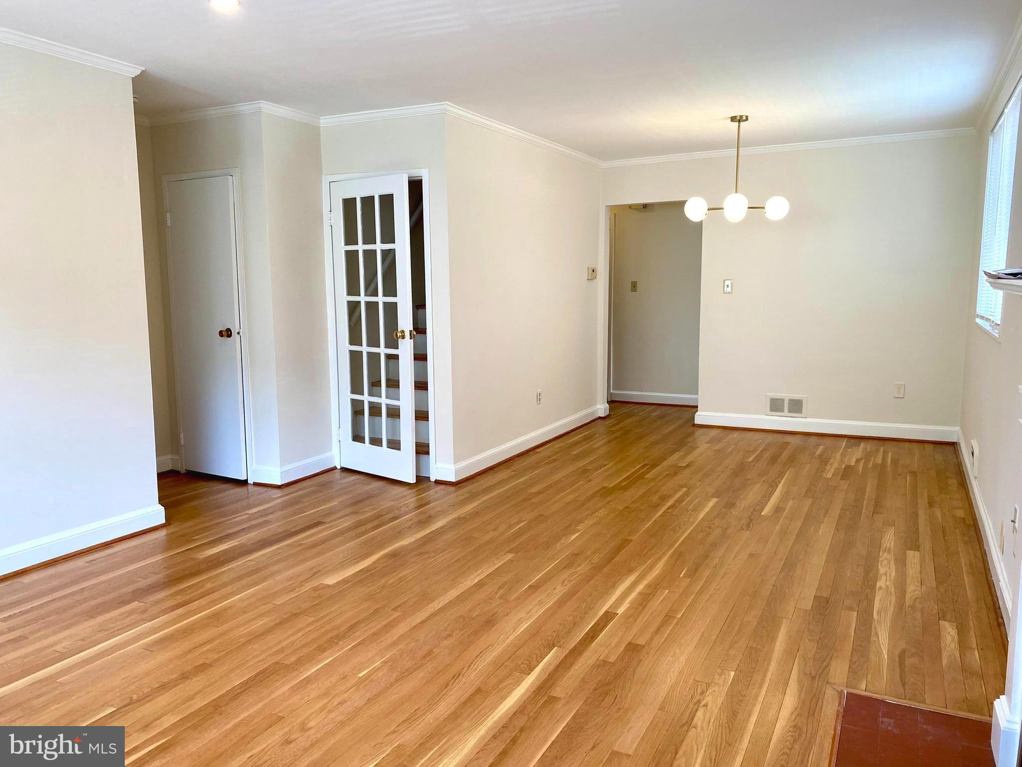 ROSEDALE PARK - Residential Lease