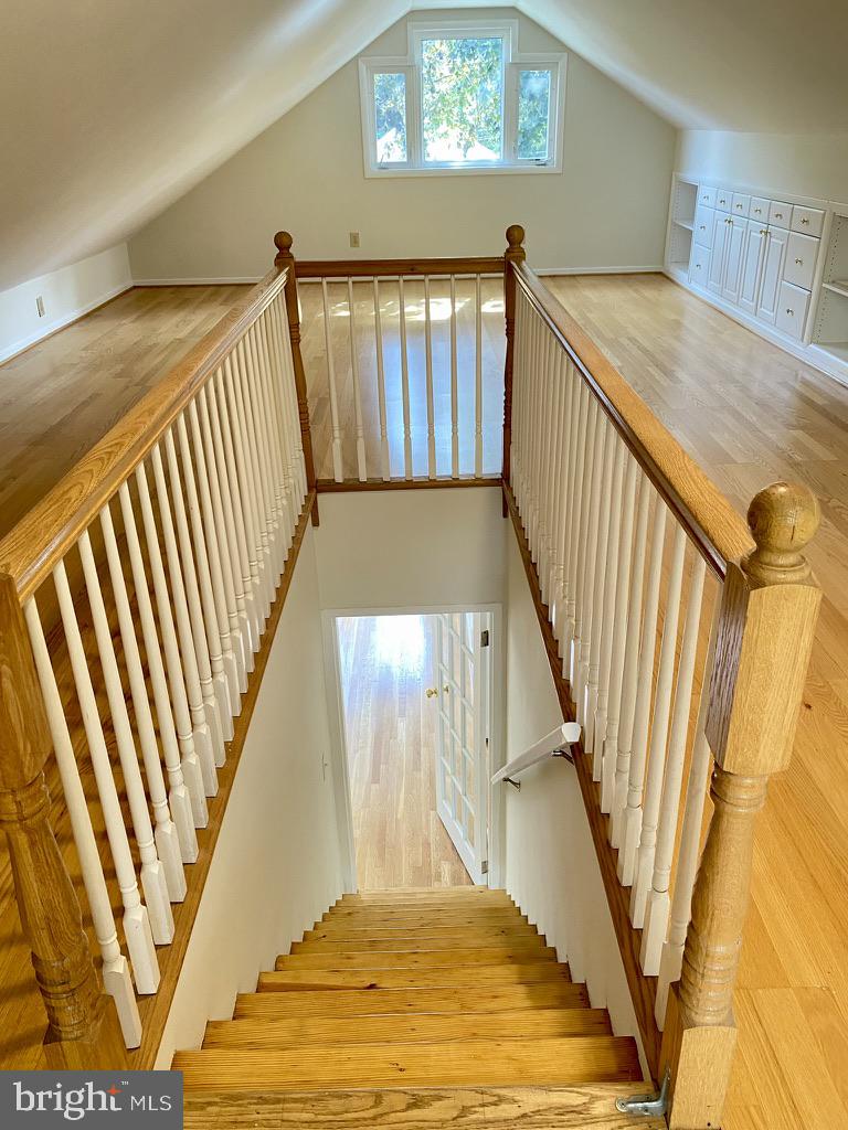 ROSEDALE PARK - Residential Lease