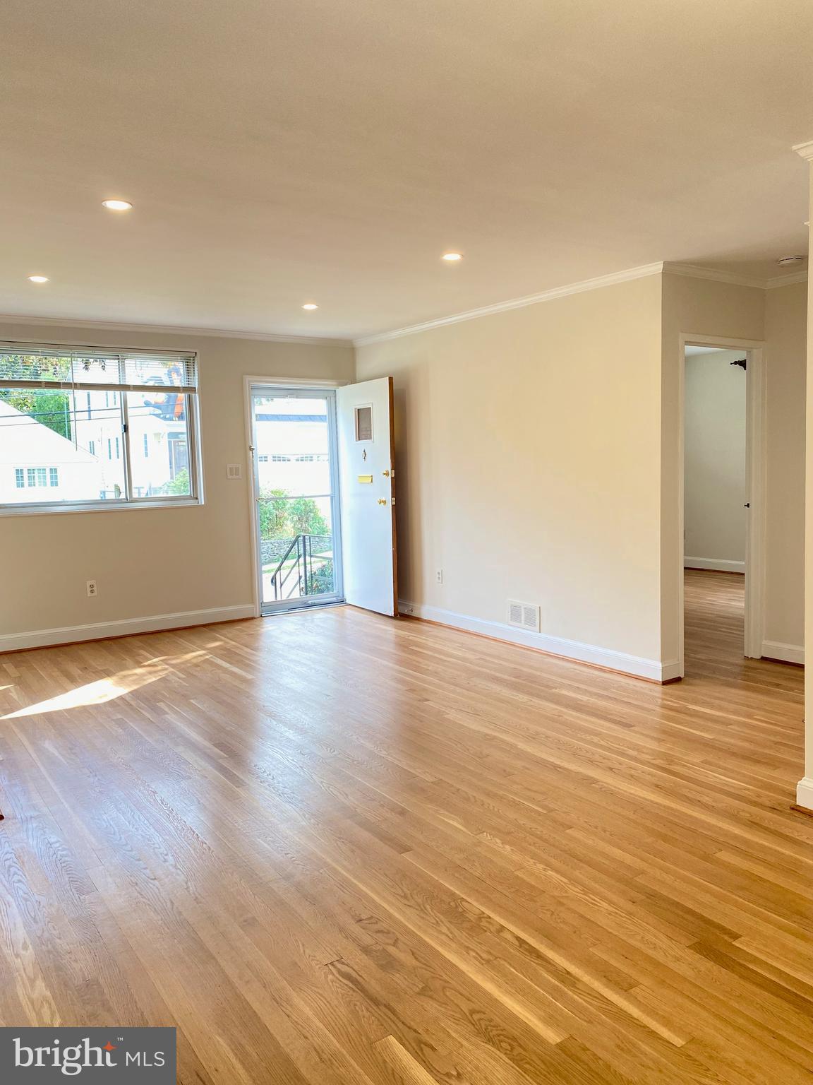 ROSEDALE PARK - Residential Lease