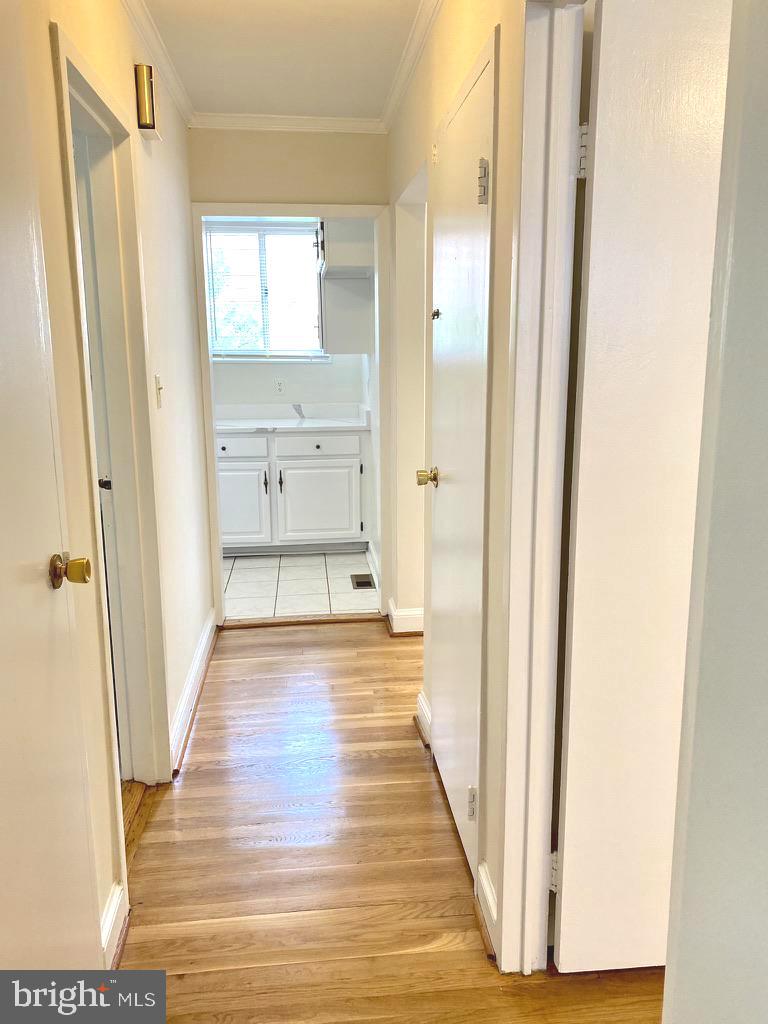 ROSEDALE PARK - Residential Lease