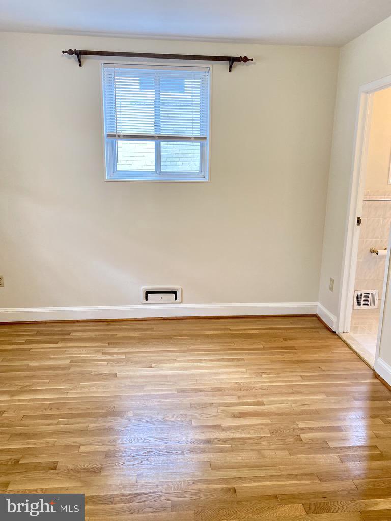 ROSEDALE PARK - Residential Lease