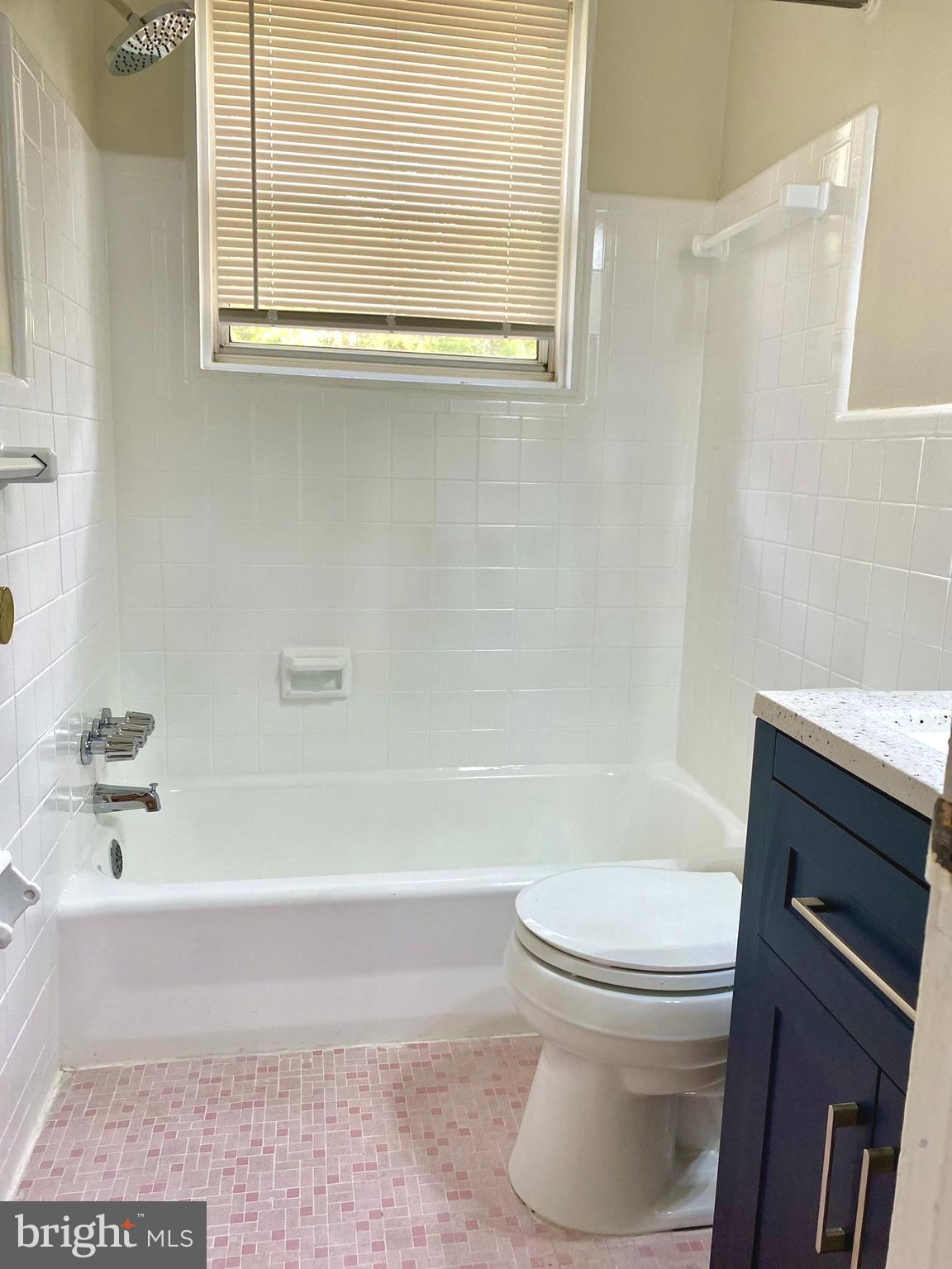 ROSEDALE PARK - Residential Lease