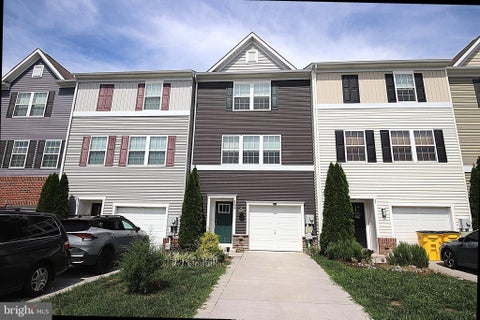 Townhouse For Rent - 185 Magellan Drive<br/> MARTINSBURG, WV 25404