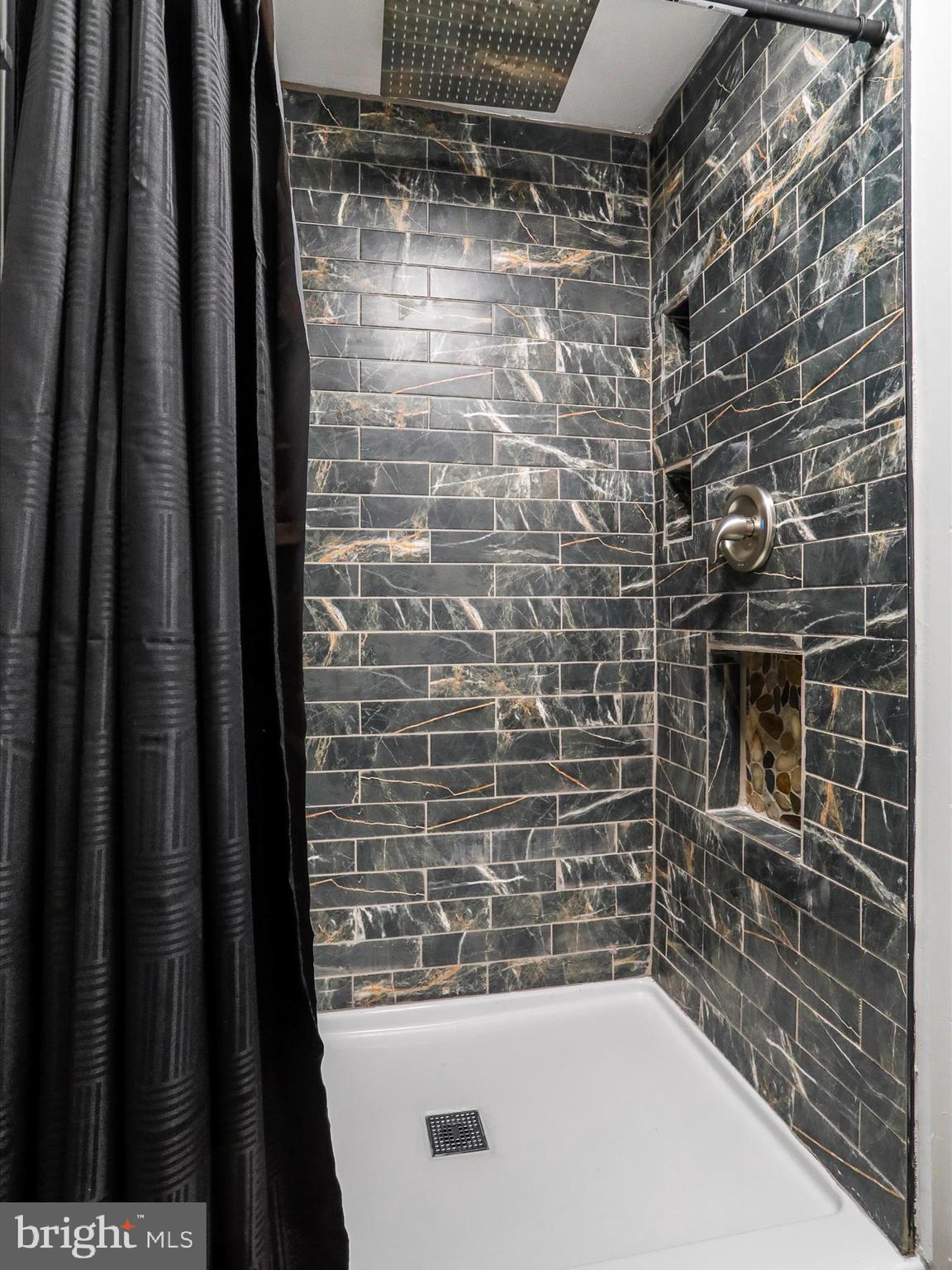 MELROSE MEADOWS - Residential