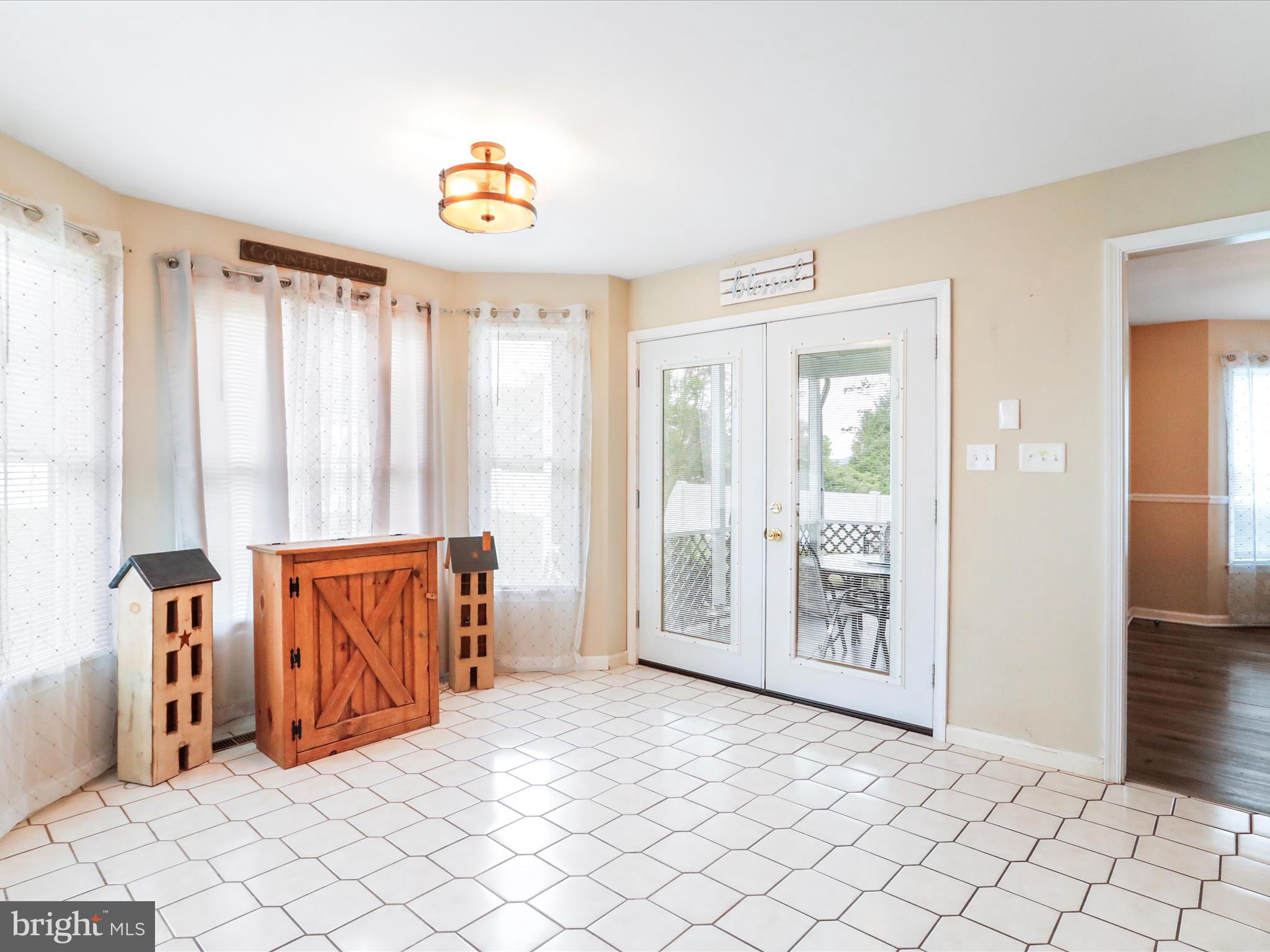 MELROSE MEADOWS - Residential