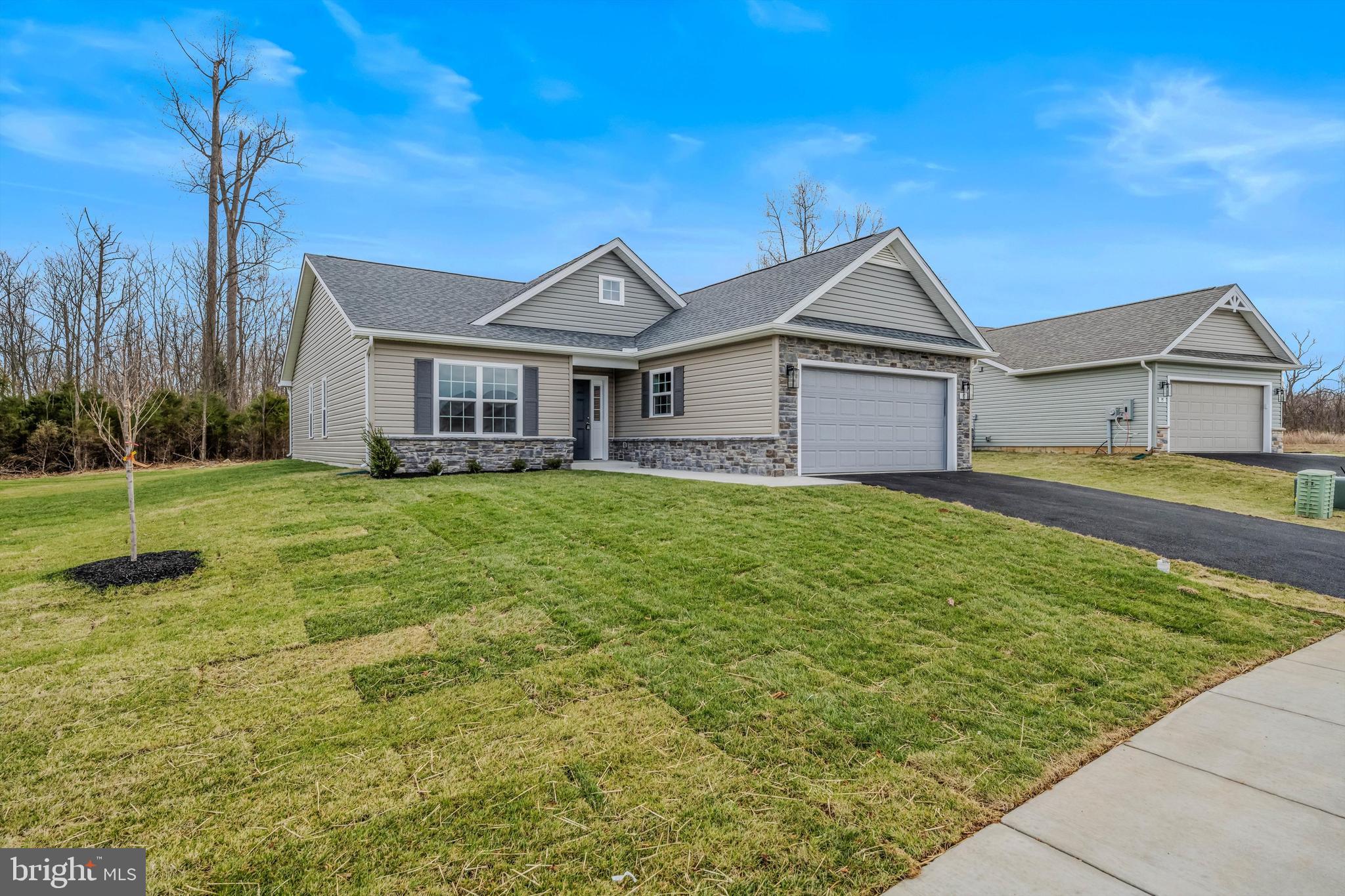 THE LAKES AT MARTINSBURG - Residential