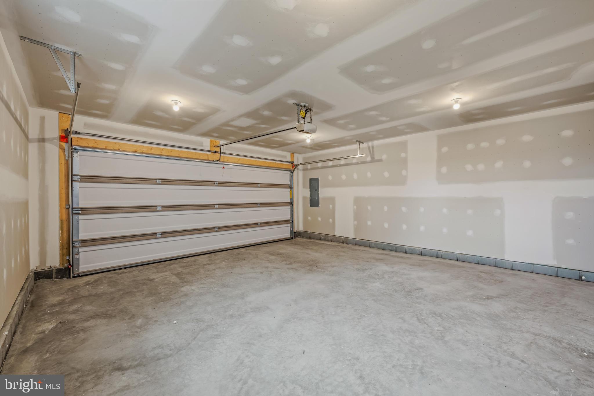 THE LAKES AT MARTINSBURG - Residential