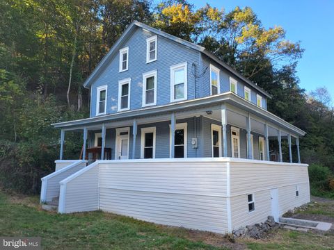 6888 STATE ROUTE 225 ELIZABETHVILLE PA 17023