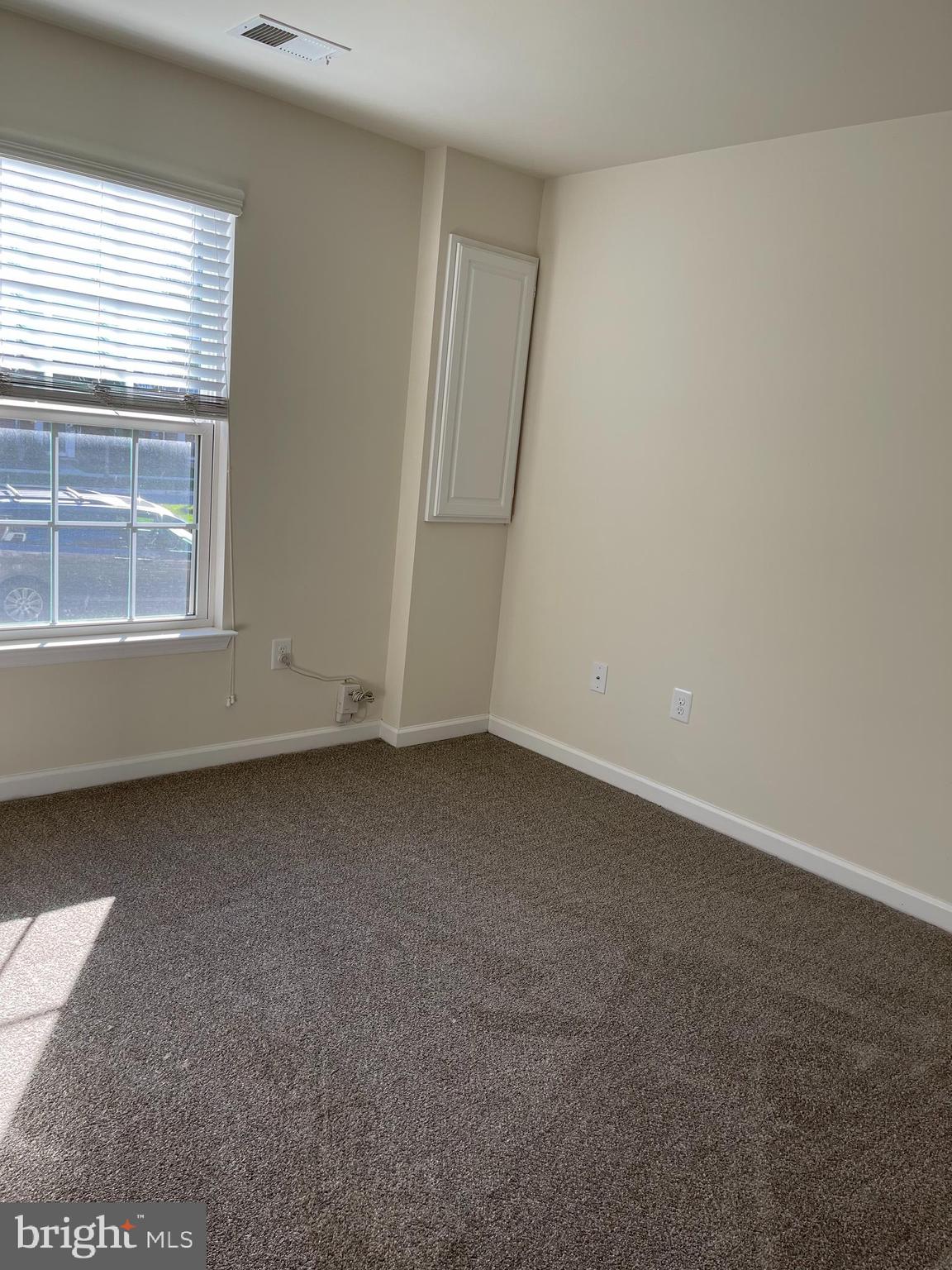 WATERFORD HILLS - Residential Lease