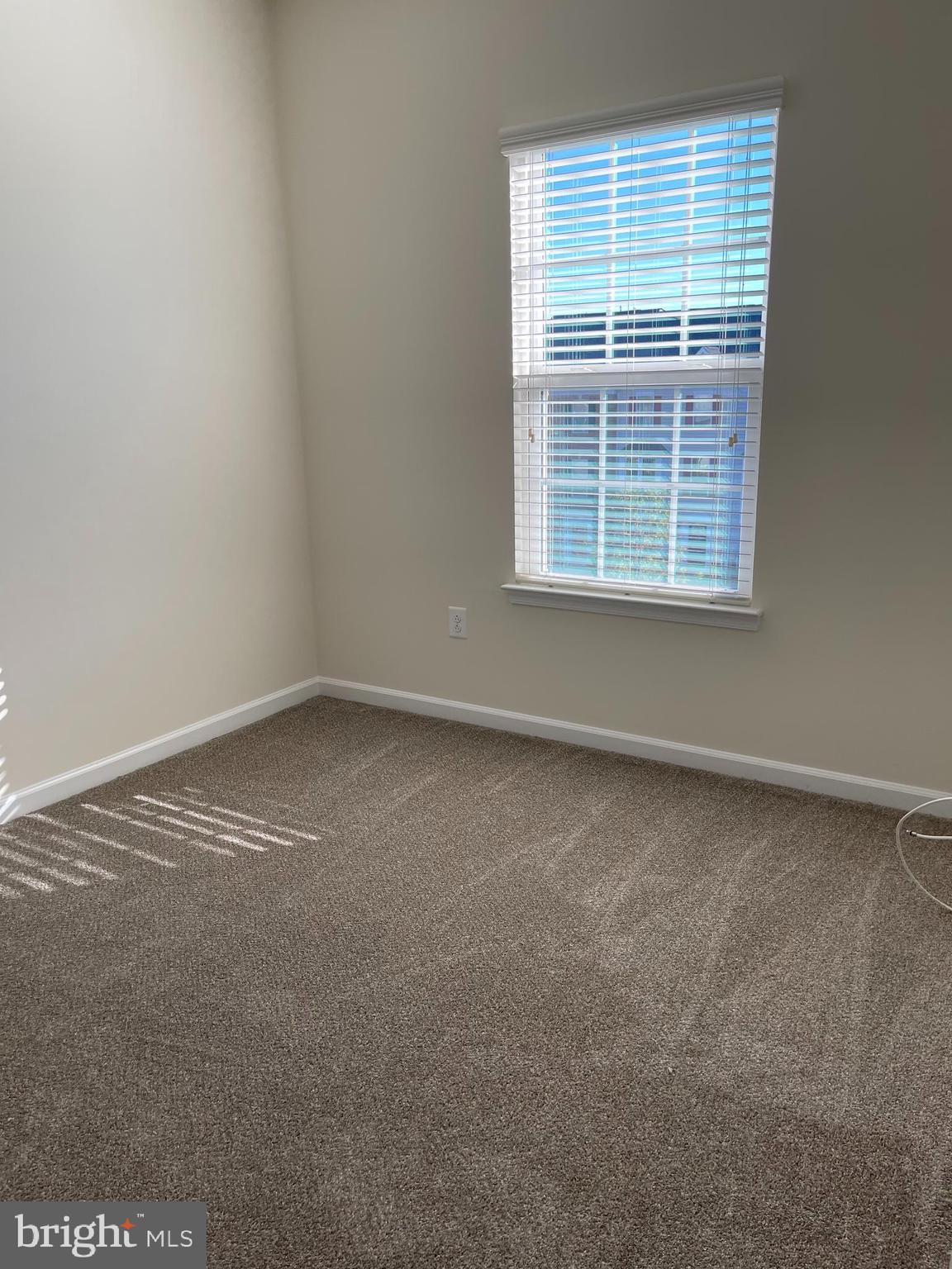 WATERFORD HILLS - Residential Lease