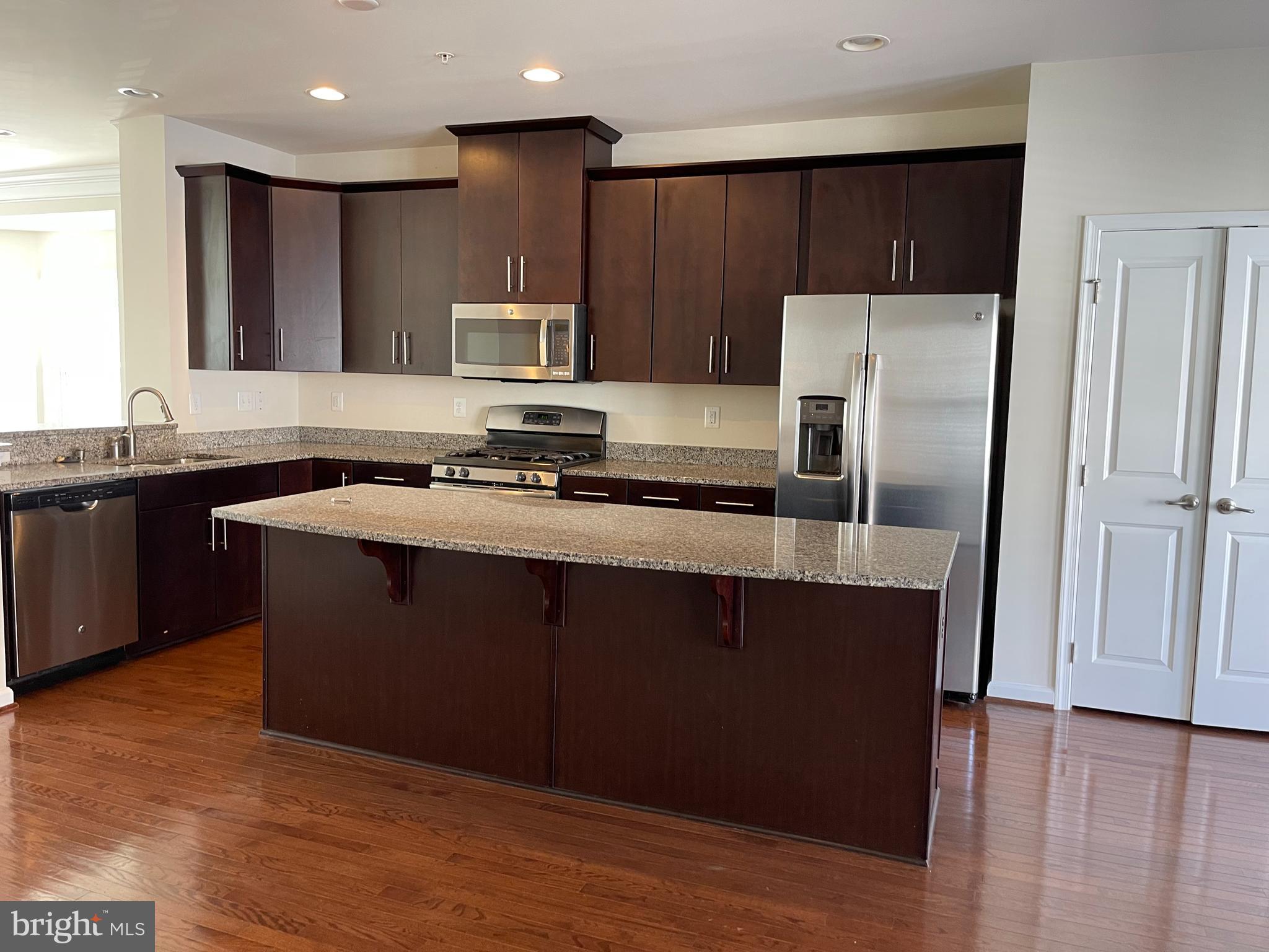 WATERFORD HILLS - Residential Lease