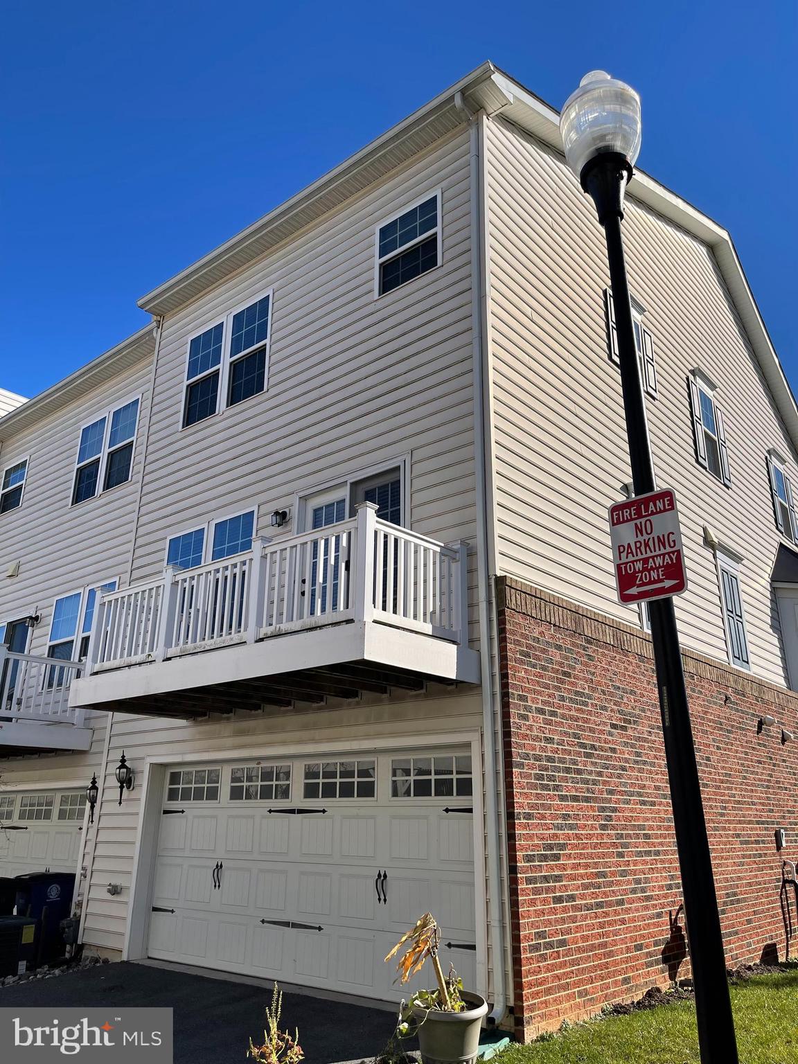 WATERFORD HILLS - Residential Lease