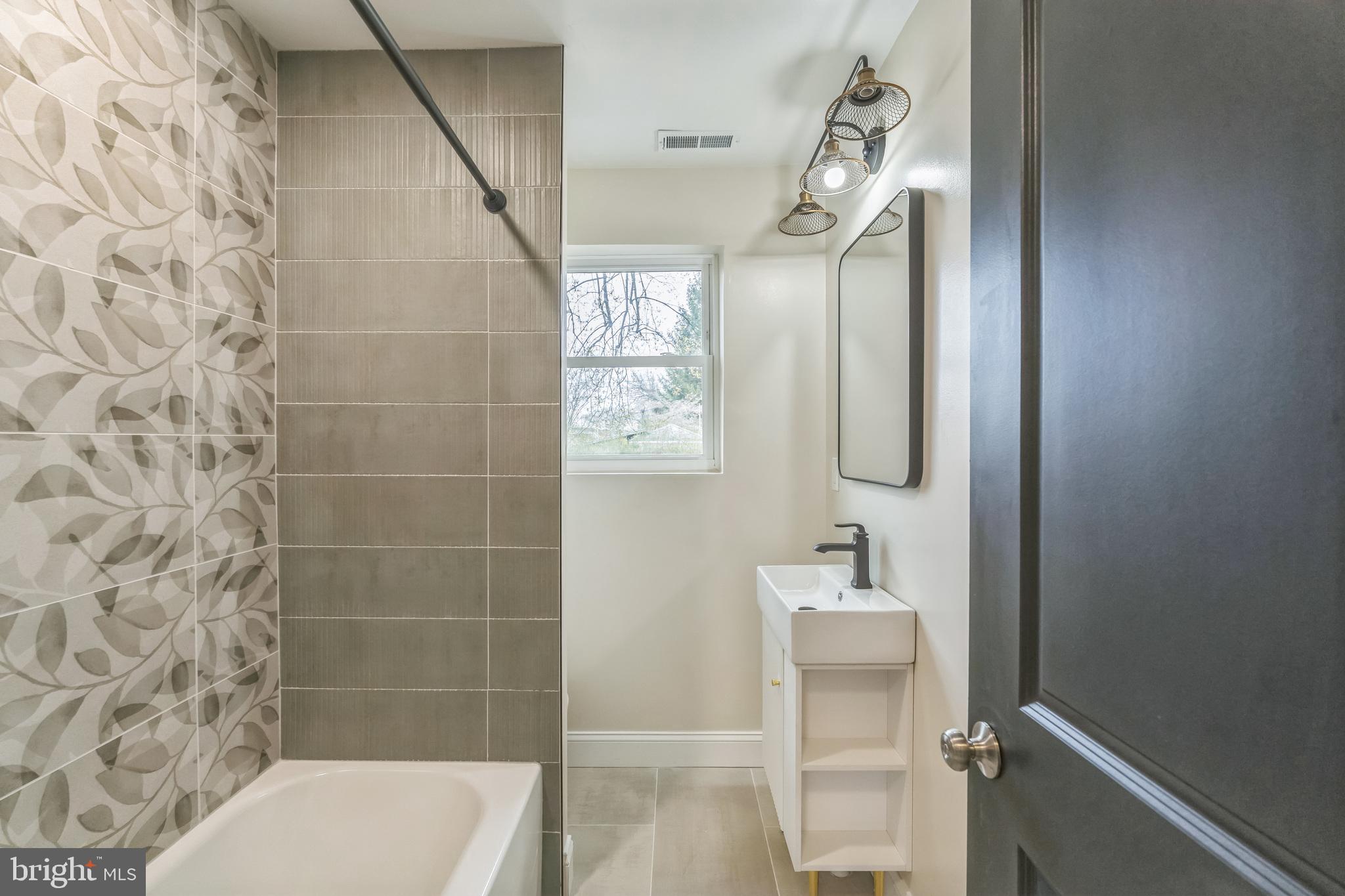 FOX CHASE - Residential