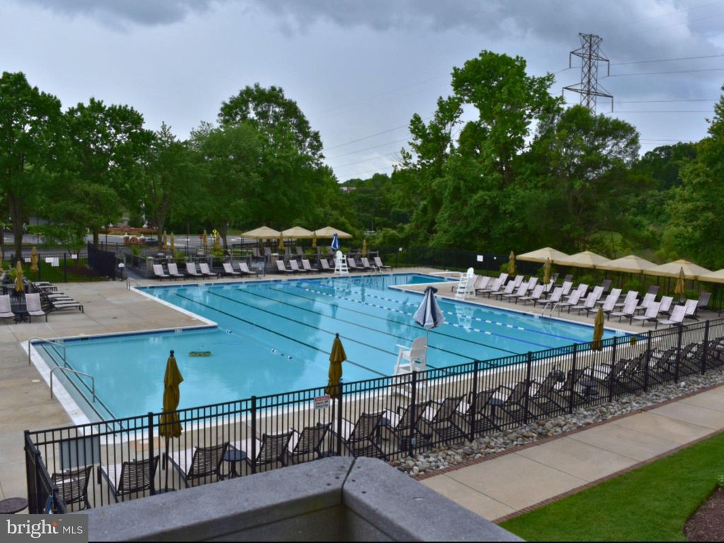 Photo of 6974 Cromarty Drive, ALEXANDRIA, VA 22315 (MLS # VAFX2267354)