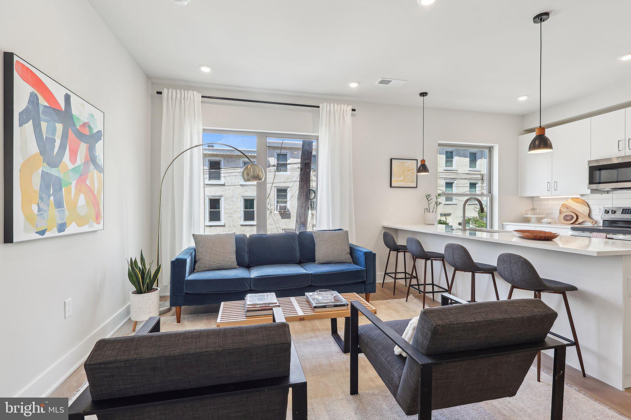 EAST FALLS - Residential
