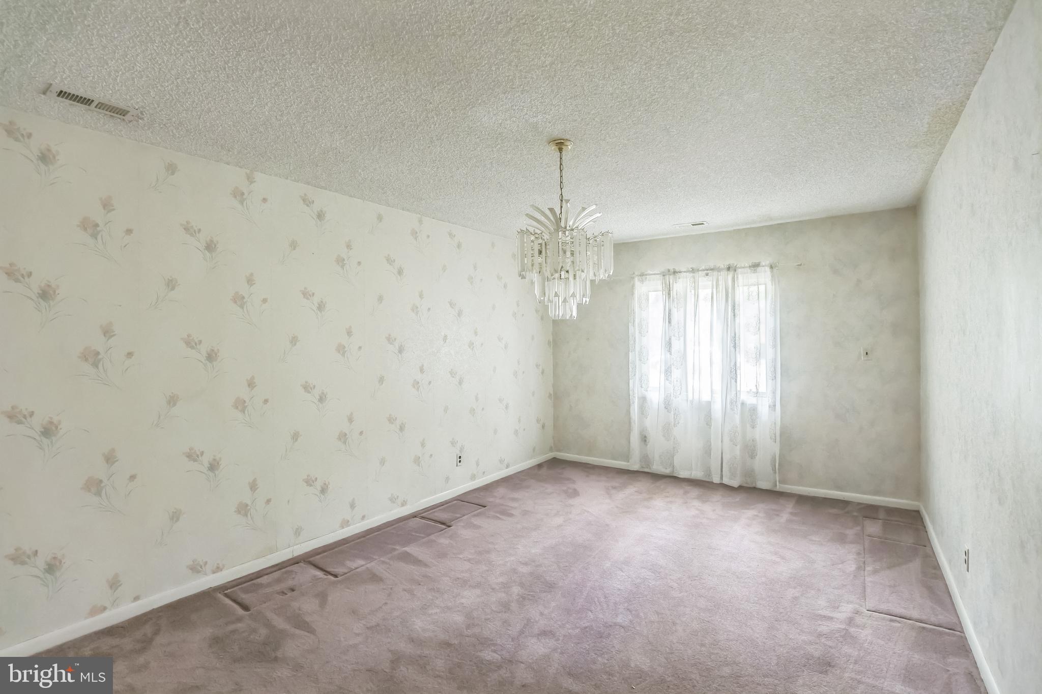 20 SUGAR BUSH DRIVE