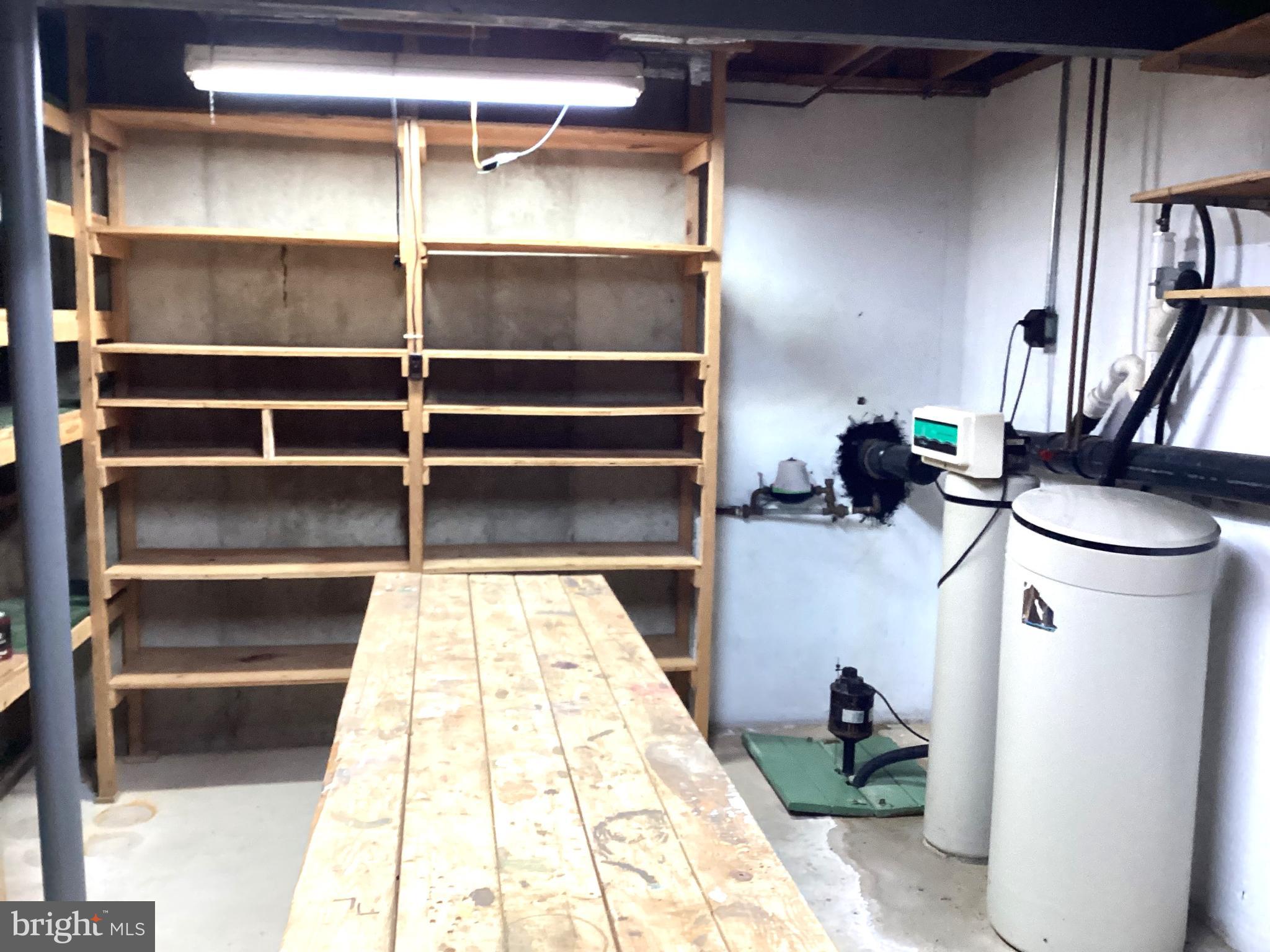 WHITFORD HILL - Residential