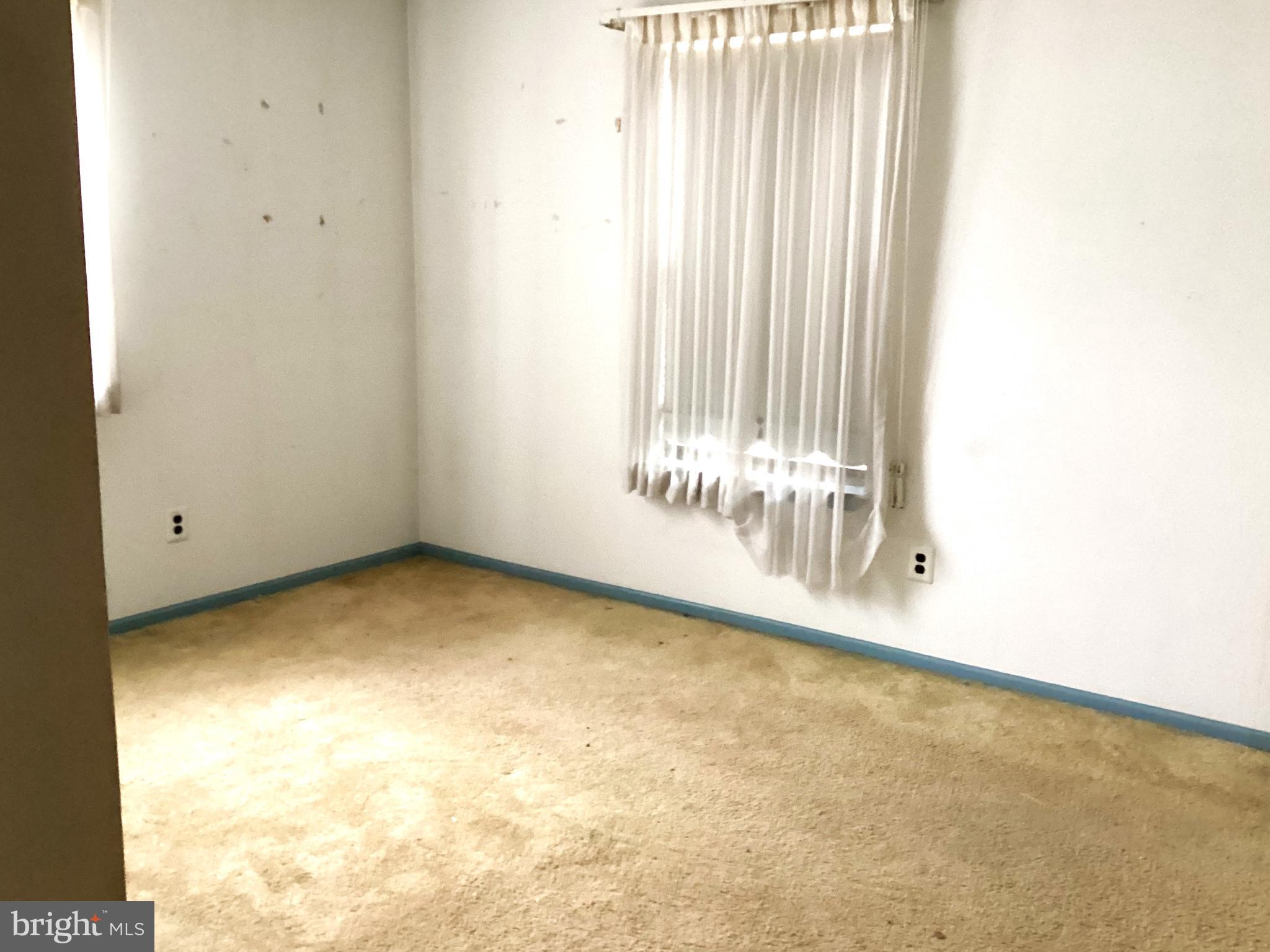 WHITFORD HILL - Residential