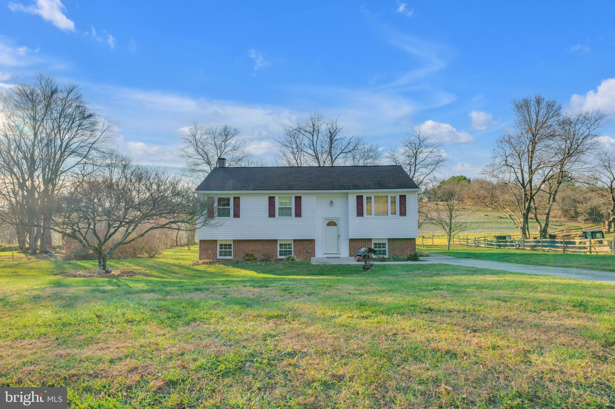 FAIR LEA HILLS - Residential