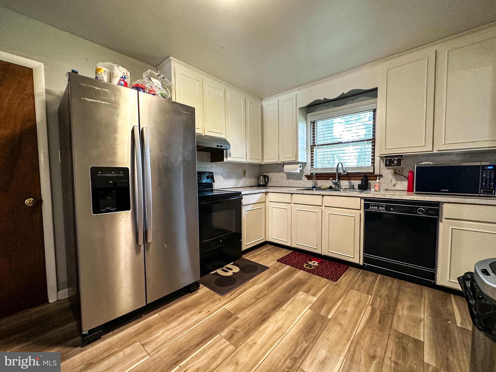 HALFWAY AREA - Residential