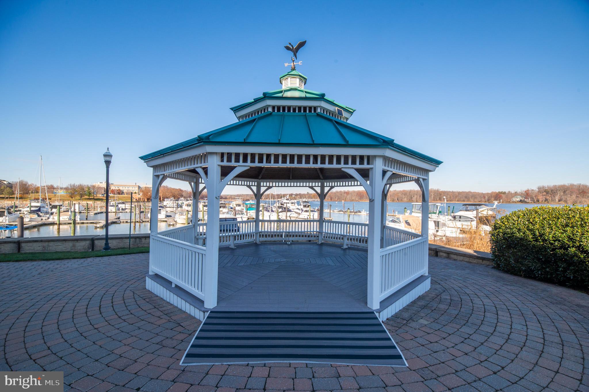 BELMONT BAY - Residential Lease