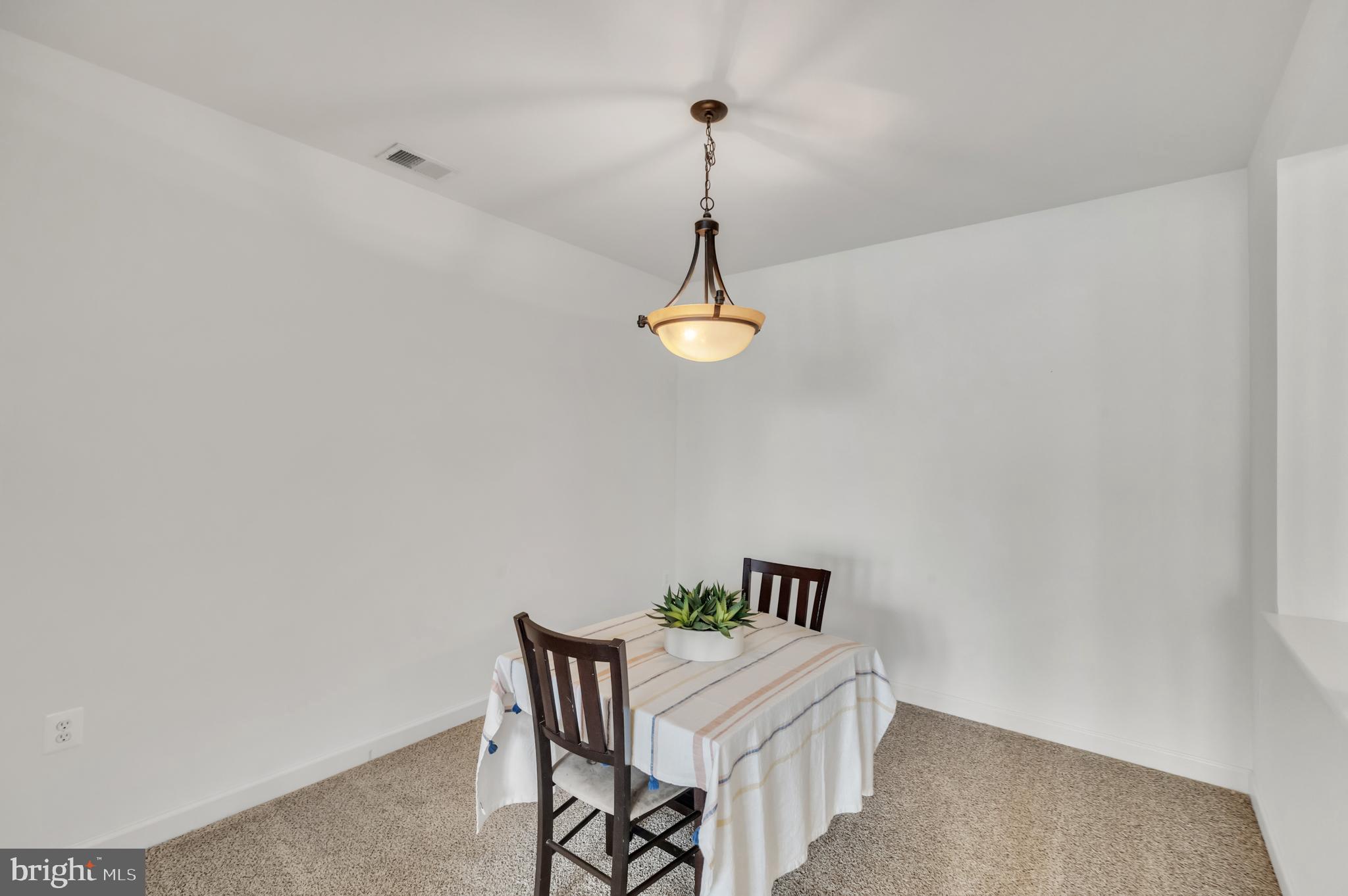 BELMONT BAY - Residential Lease