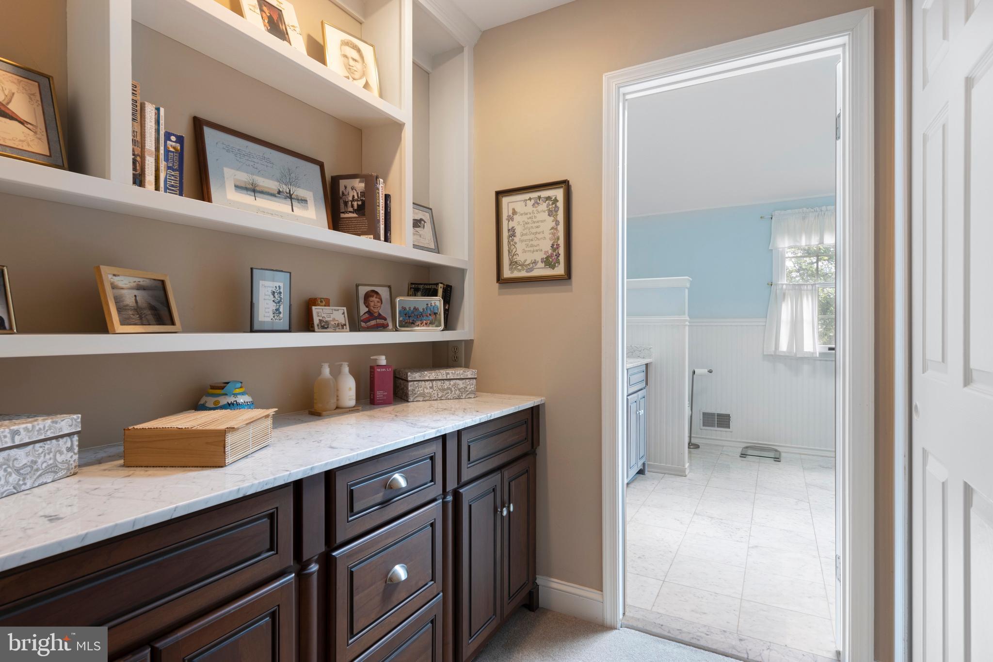 GWYNEDD KNOLL - Residential