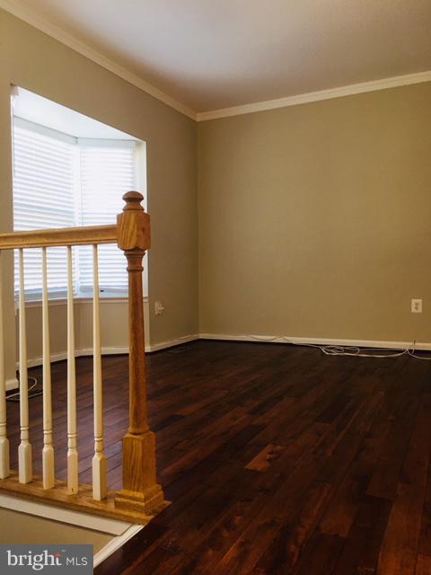 HUNTERS SQUARE - Residential Lease