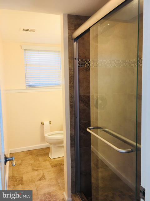 HUNTERS SQUARE - Residential Lease