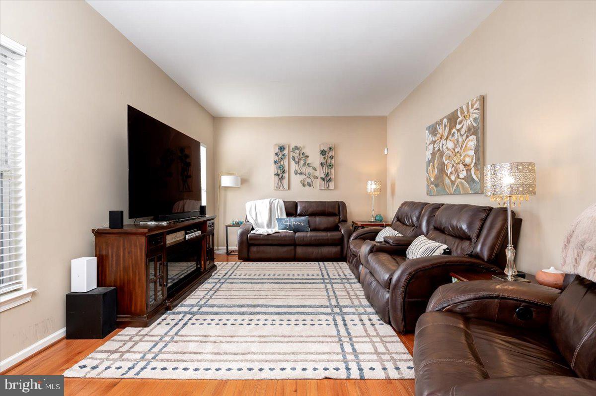 SHAMROCK MANOR - Residential