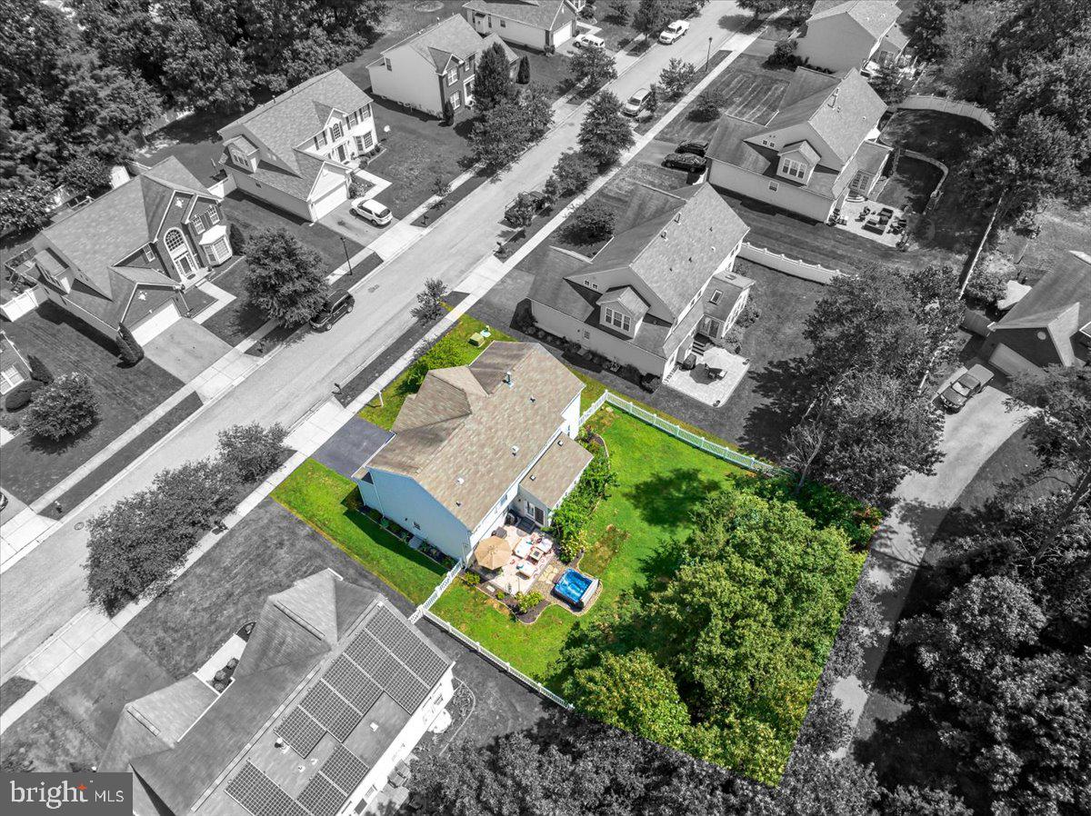 SHAMROCK MANOR - Residential