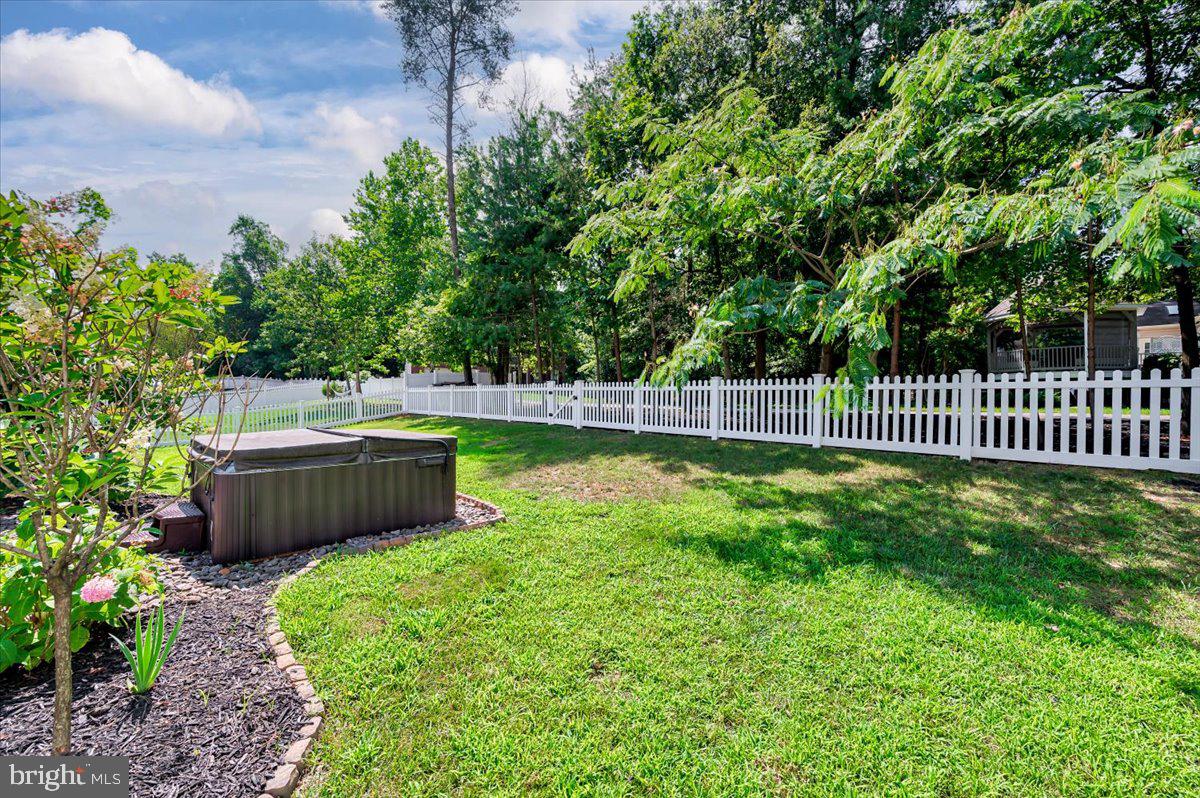 SHAMROCK MANOR - Residential